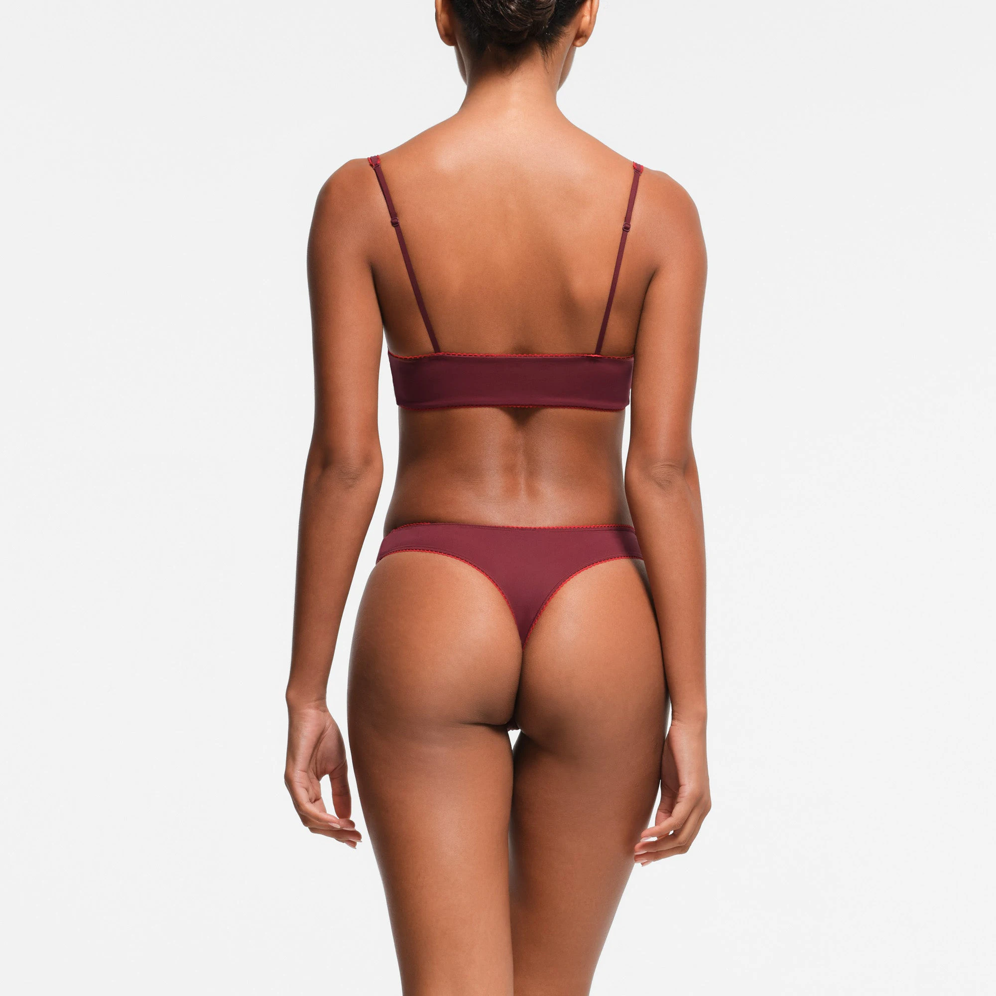 FITS EVERYBODY PICOT TRIM SKIMPY SCOOP BRALETTE | WINE CONTRAST ON A MODEL BACK VIEW