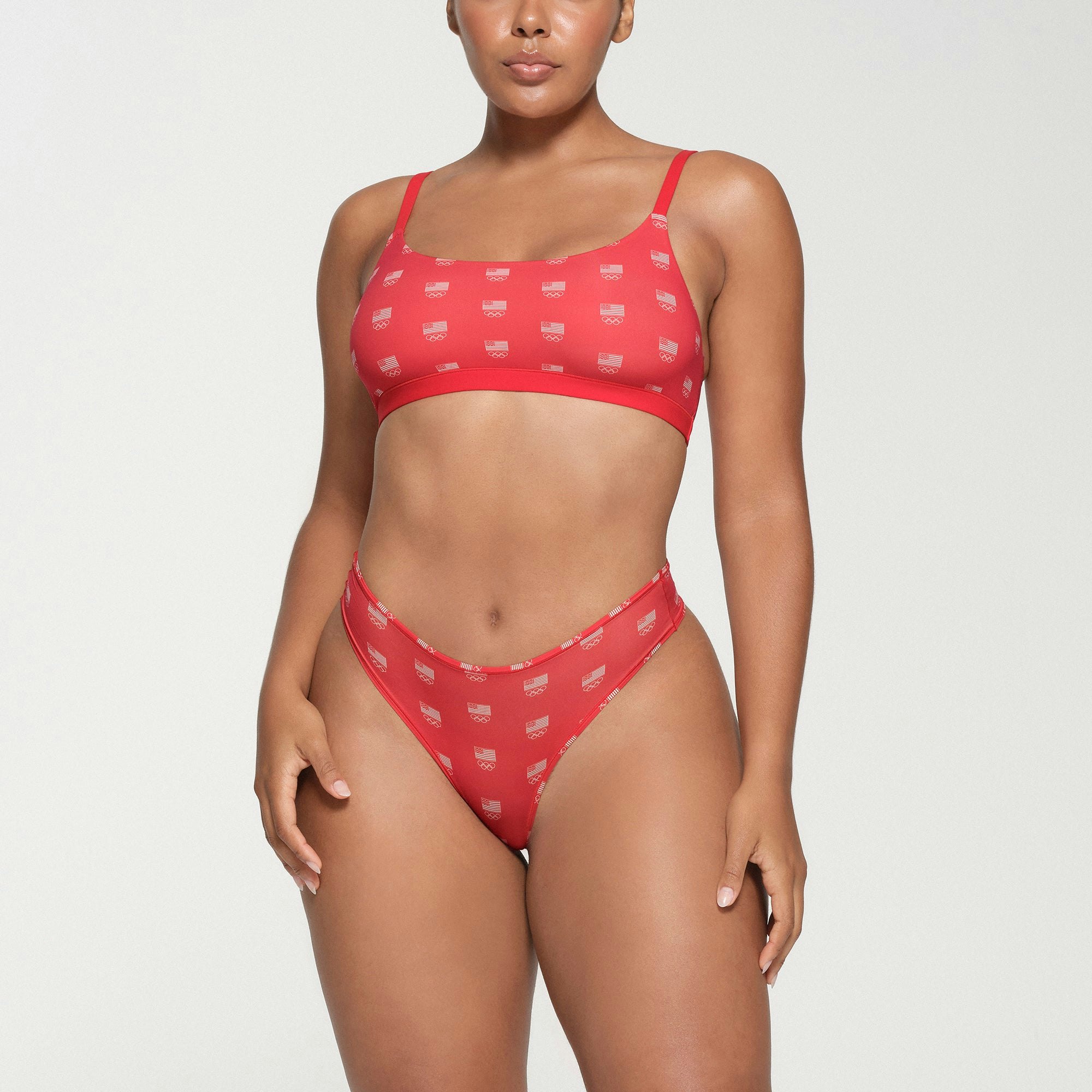 SKIMS FOR TEAM USA FITS EVERYBODY OLYMPIC SCOOP BRALETTE | RED ON A MODEL FRONT VIEW