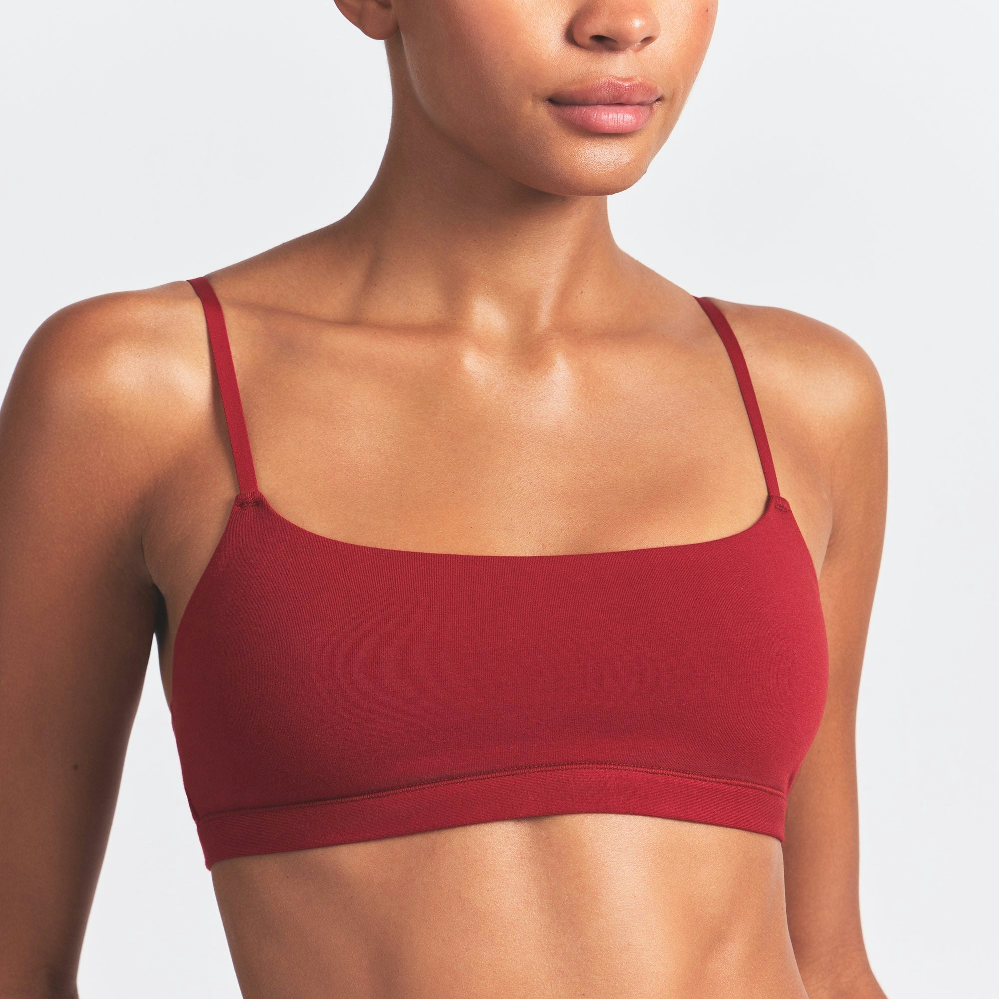 COTTON JERSEY SCOOP BRALETTE 2-PACK | BUFF AND BRICK ON A MODEL FRONT VIEW @ | FOCUS: 0.0, 1.0, 0.9