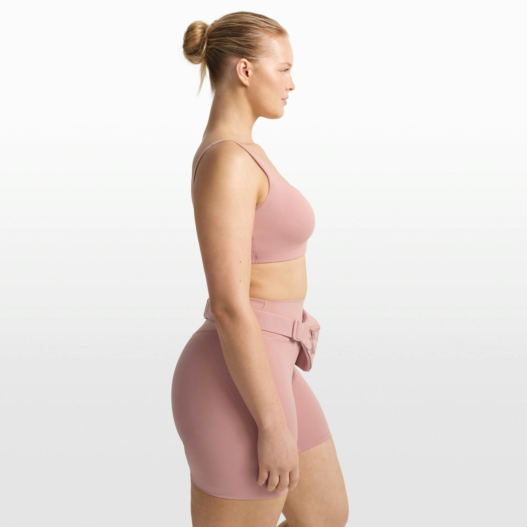 NikeSKIMS MATTE SCOOP NECK BRA | HIMALAYAN ON A MODEL FRONT VIEW @ | FOCUS: 0.0, 1.0, 0.9