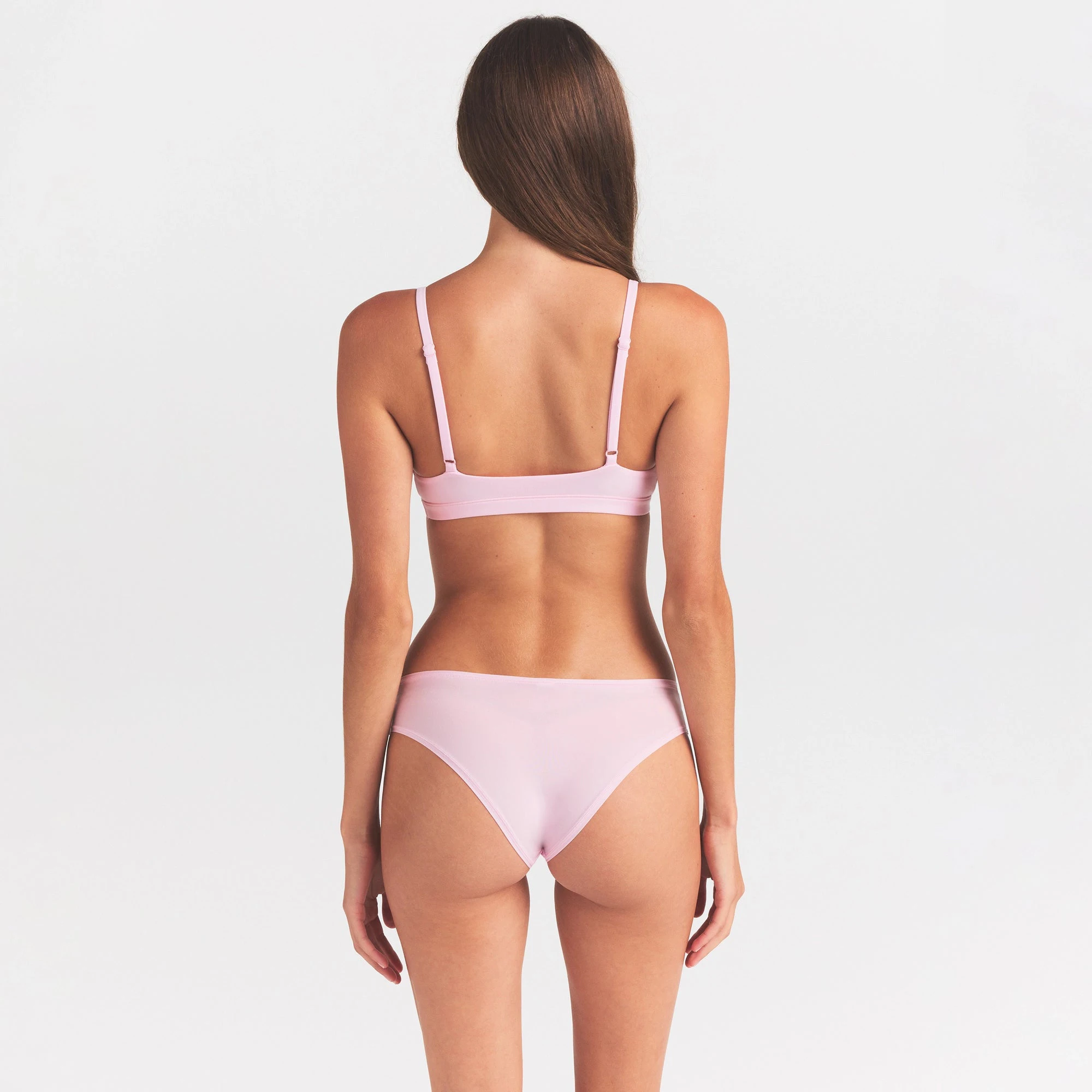 FITS EVERYBODY TRIANGLE BRALETTE | CHERRY BLOSSOM ON A MODEL SIDE VIEW