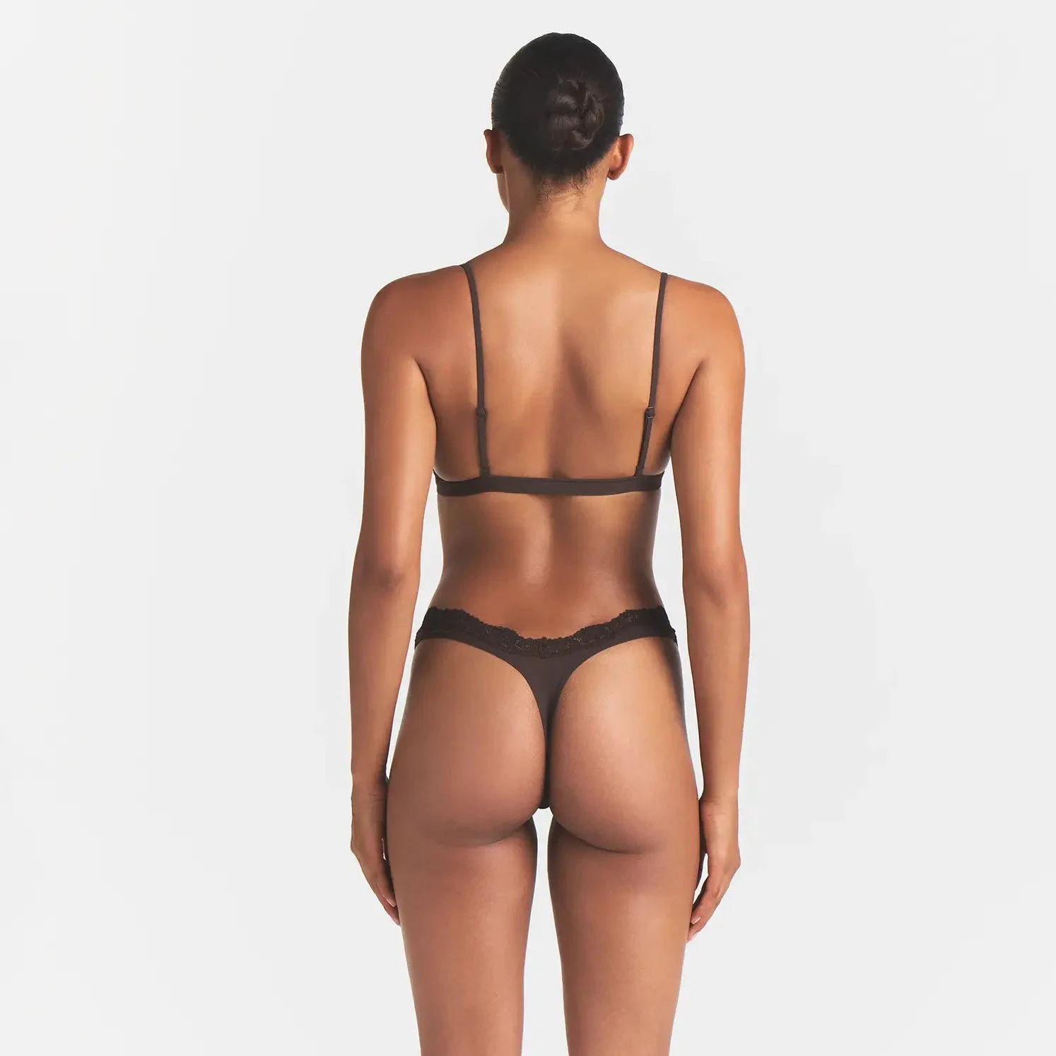 FITS EVERYBODY LACE TRIANGLE BRALETTE| ESPRESSO ON A MODEL FRONT VIEW @ | FOCUS: 0.0, 1.0, 0.9