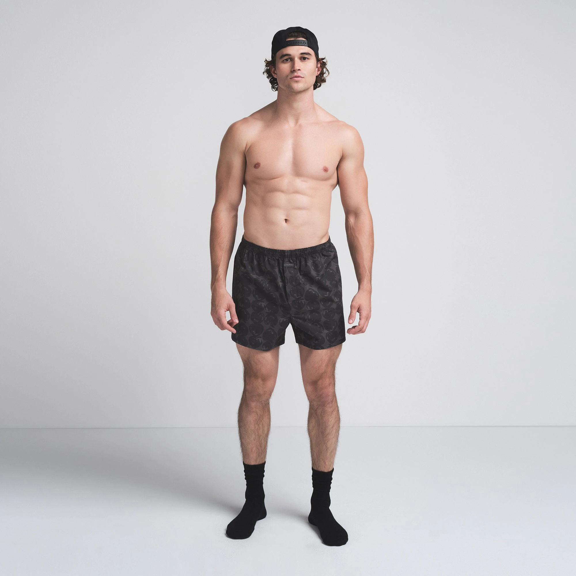 COTTON POPLIN BOXER | ANALOG CHERRIES PRINT ON A MODEL FRONT VIEW | FOCUS: 0.0, 1.0, 0.9