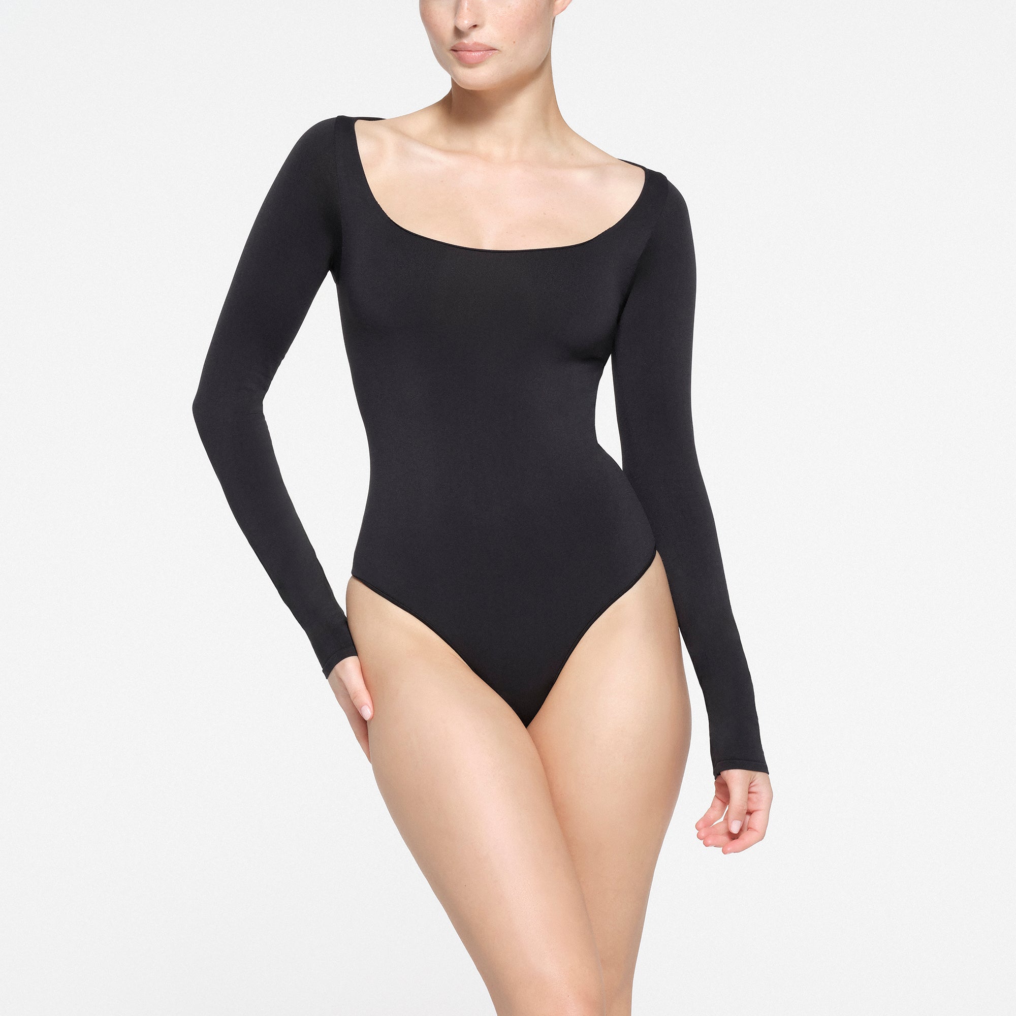 Long sleeve scoop neck outlet
