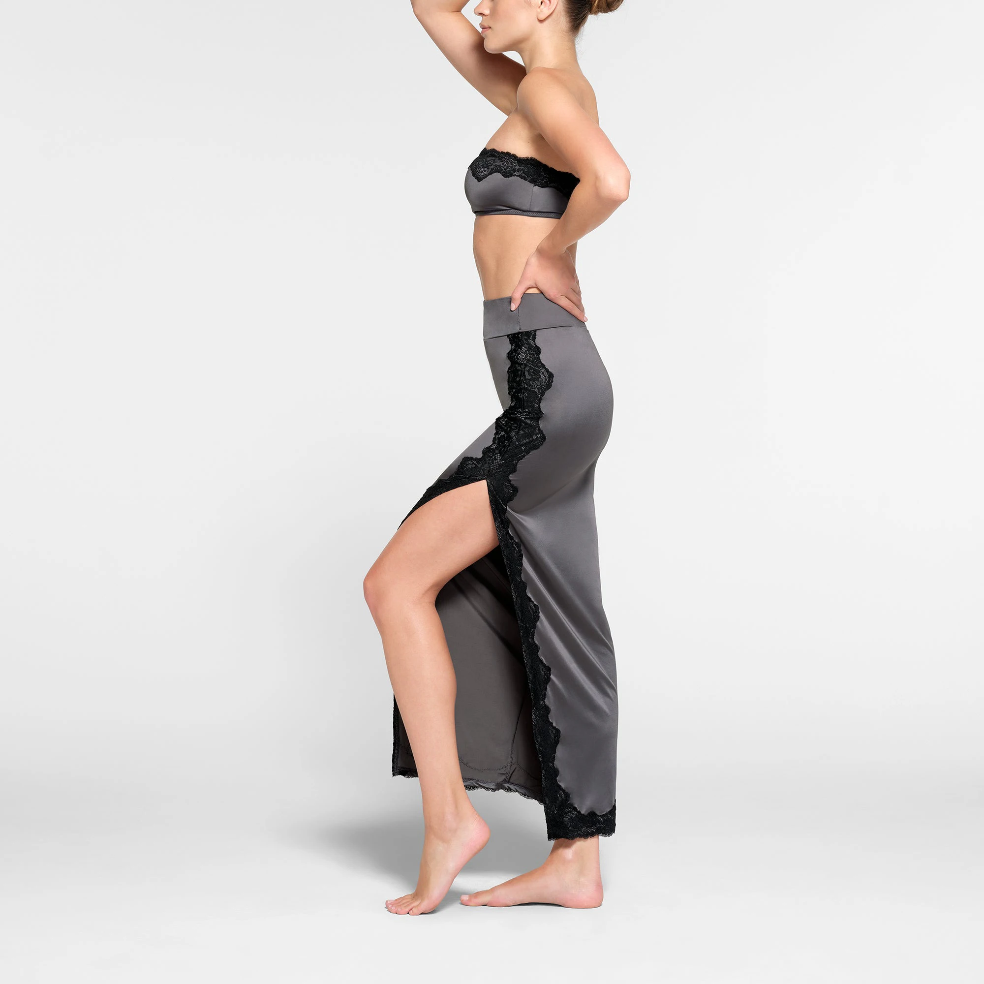 LACE SWIM BANDEAU BIKINI TOP | GUNMETAL ON A MODEL SIDE VIEW