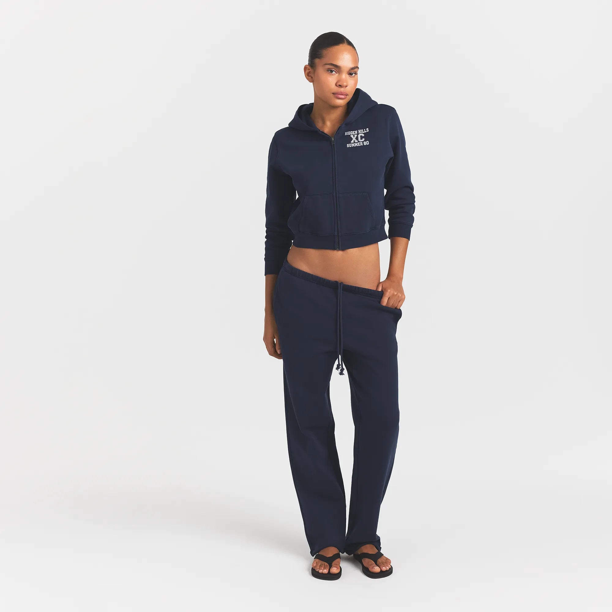 BOYFRIEND FLEECE STRAIGHT LEG PANT | NAVY ON A MODEL FRONT VIEW @ | FOCUS: 0.0, 1.0, 0.9