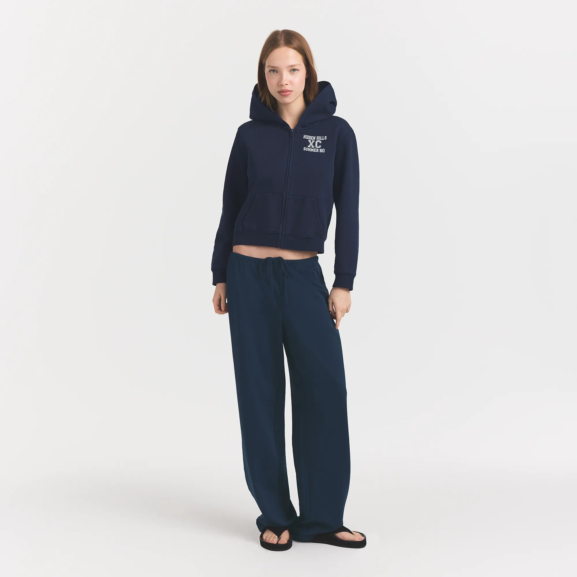 HEAVYWEIGHT CREPE STRAIGHT LEG PANT | NAVY ON A MODEL FRONT VIEW @ | FOCUS: 0.0, 1.0, 0.9