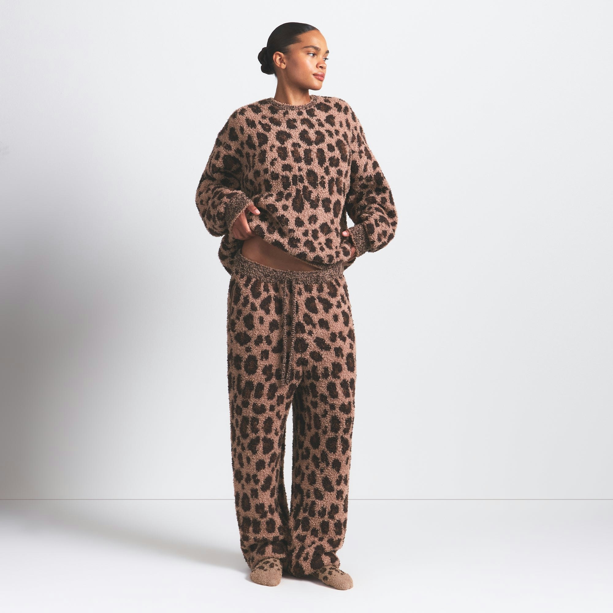 COZY OVERSIZED JOGGER | SIENNA LEOPARD PRINT ON A MODEL FRONT VIEW @ | FOCUS: 0.0, 1.0, 0.9
