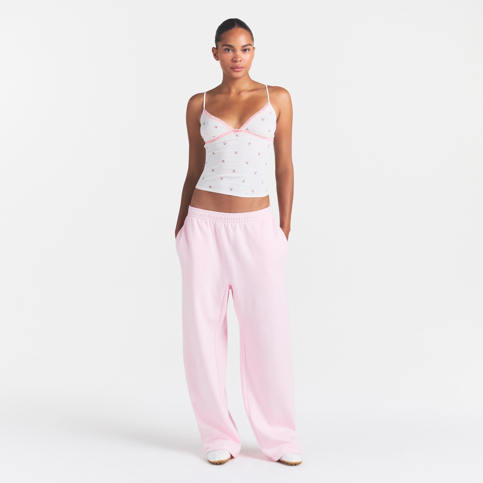 COTTON FLEECE OVERSIZED STRAIGHT LEG PANT | CHERRY BLOSSOM ON A MODEL FRONT VIEW @ | FOCUS: 0.0, 1.0, 0.9