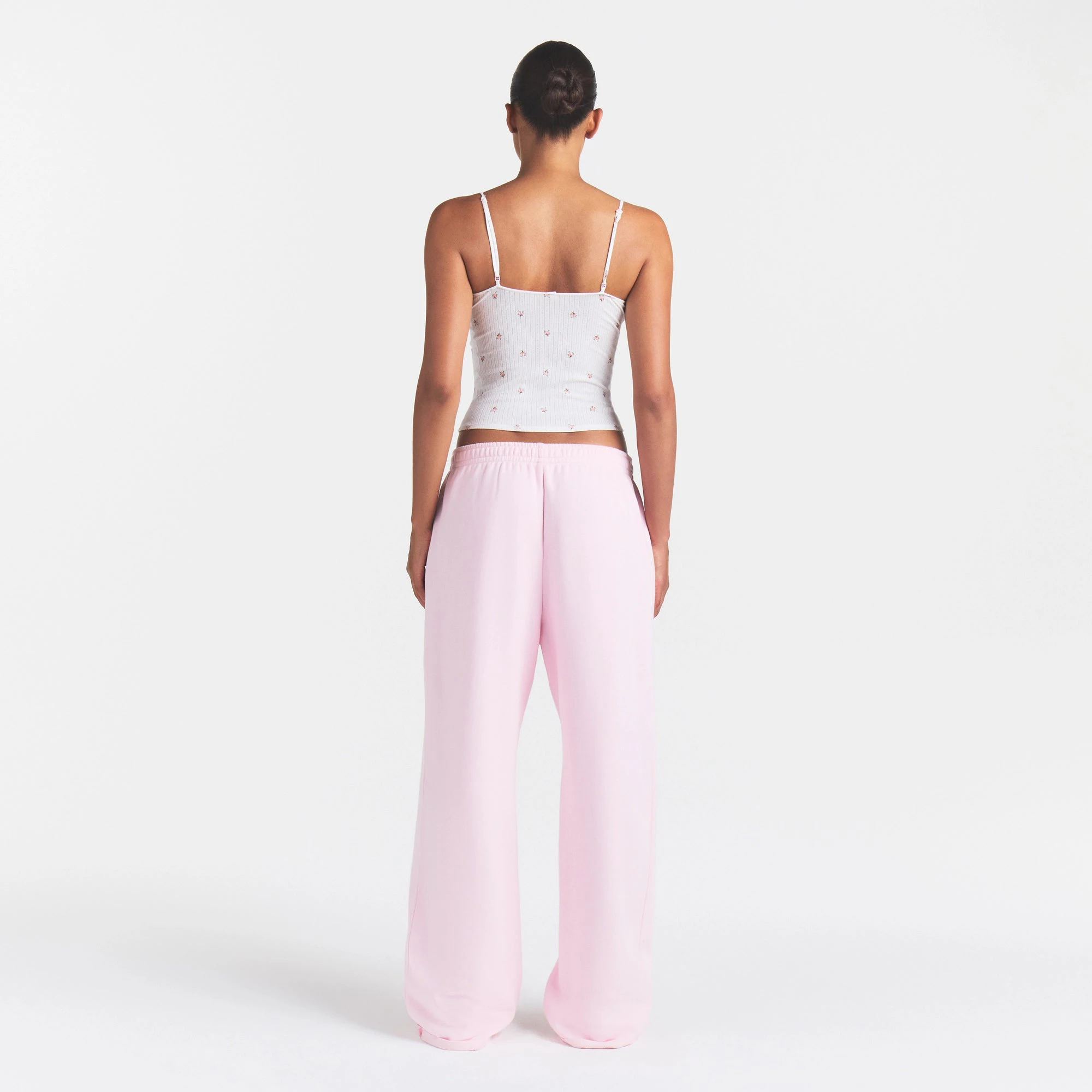 COTTON FLEECE OVERSIZED STRAIGHT LEG PANT | CHERRY BLOSSOM ON A MODEL FRONT VIEW @ | FOCUS: 0.0, 1.0, 0.9