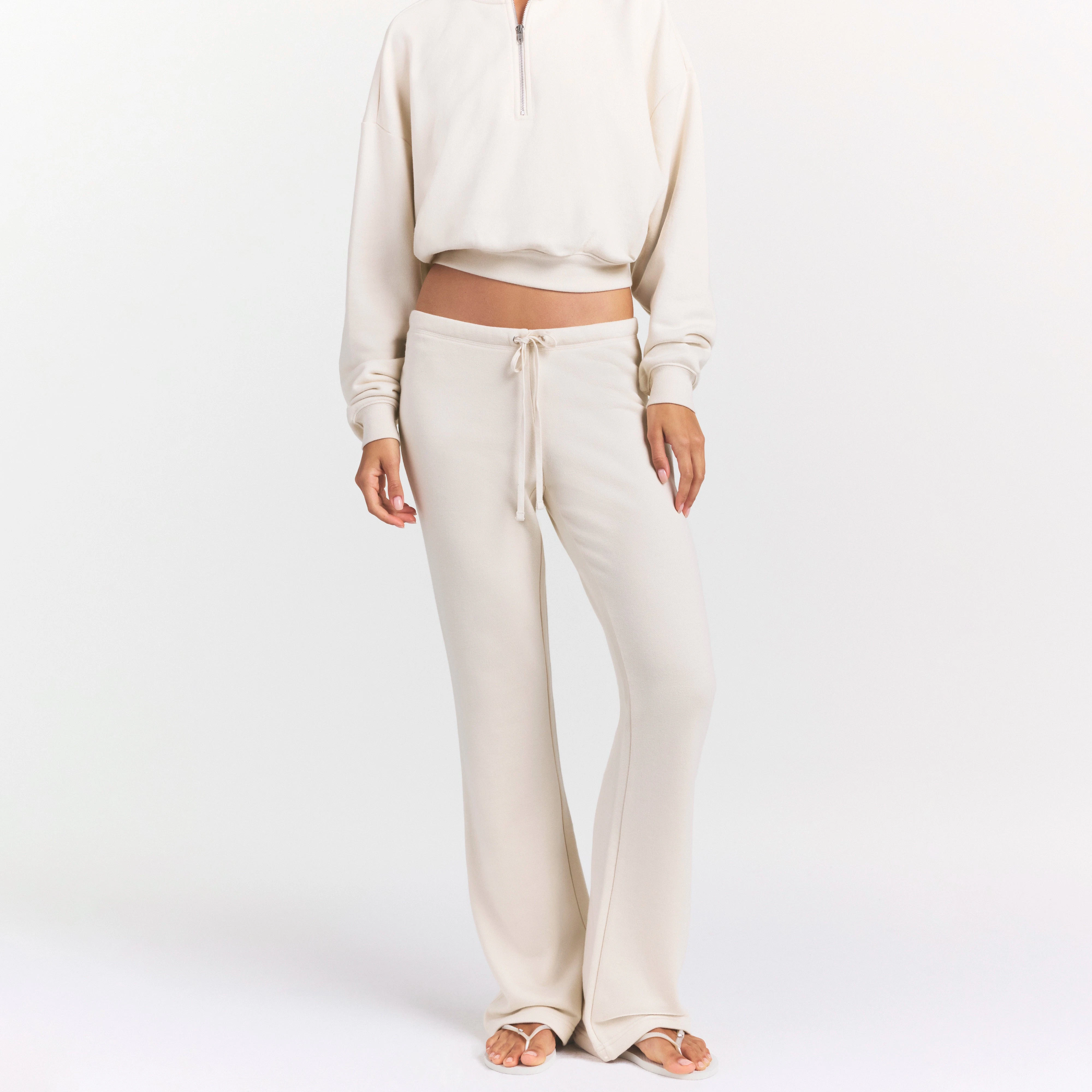 DRAPEY FRENCH TERRY STRAIGHT LEG PANT | BUFF ON A MODEL SIDE VIEW @ | FOCUS: 0.0, 1.0, 0.9