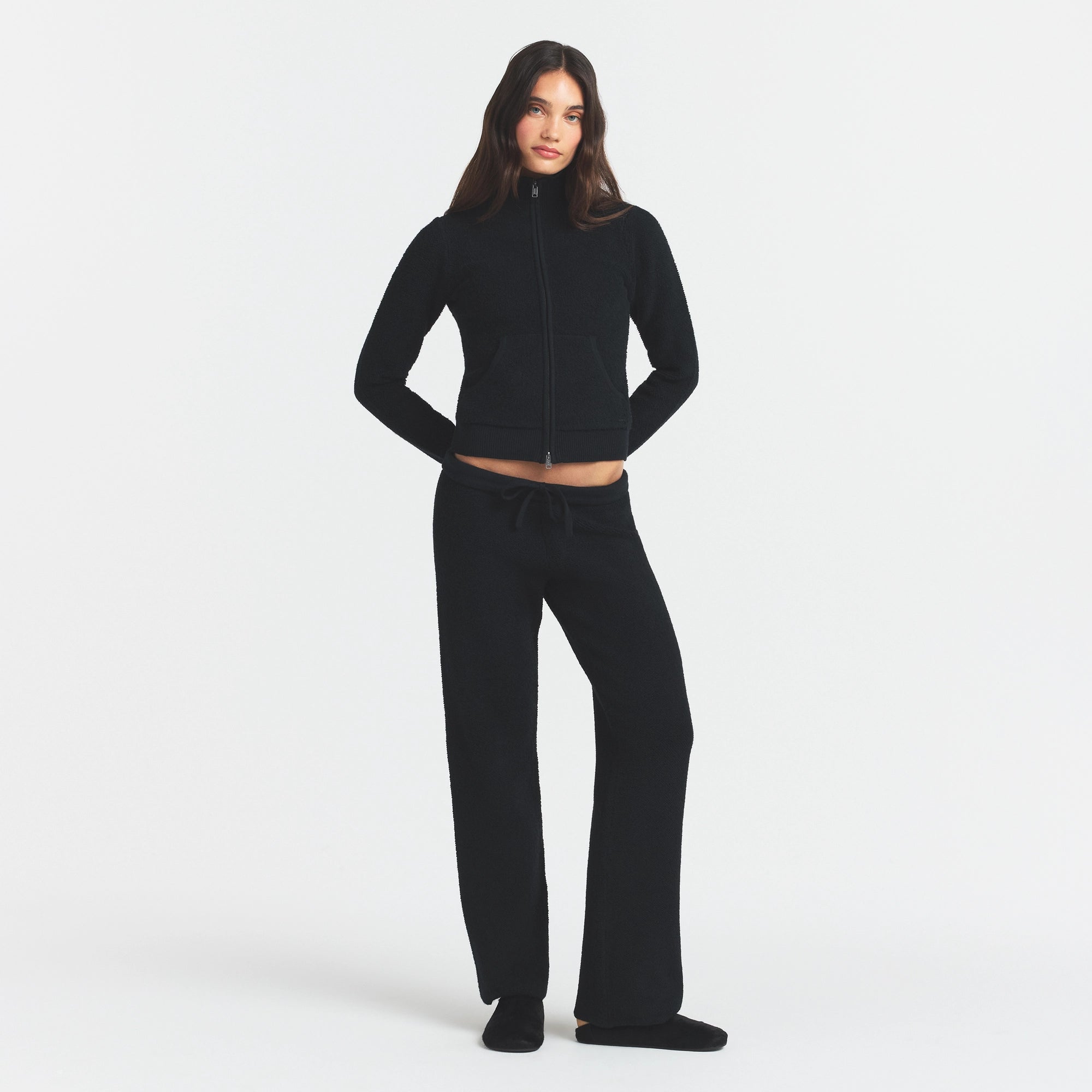 TEXTURED KNIT SHERPA PANT | ONYX ON A MODEL FRONT VIEW @ | FOCUS: 0.0, 1.0, 0.9