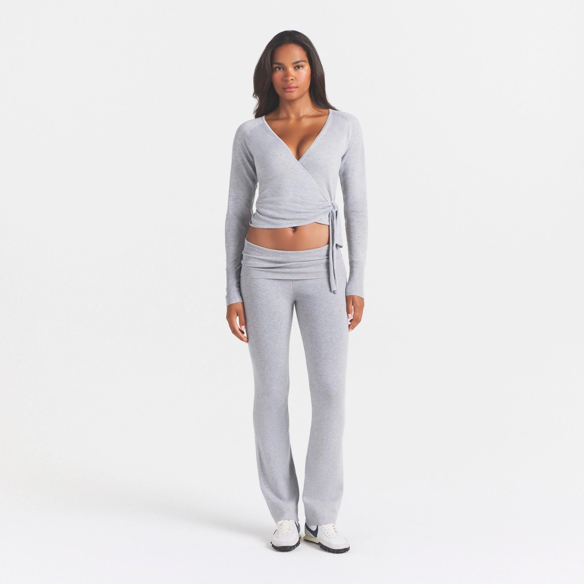 ESSENTIAL SWEATERS FOLDOVER PANT  | MID HEATHER GREY & LAYS FLAT ON A WHITE BACKGROUND | FLT @ | FOCUS: 0.0, 1.0, 0.9