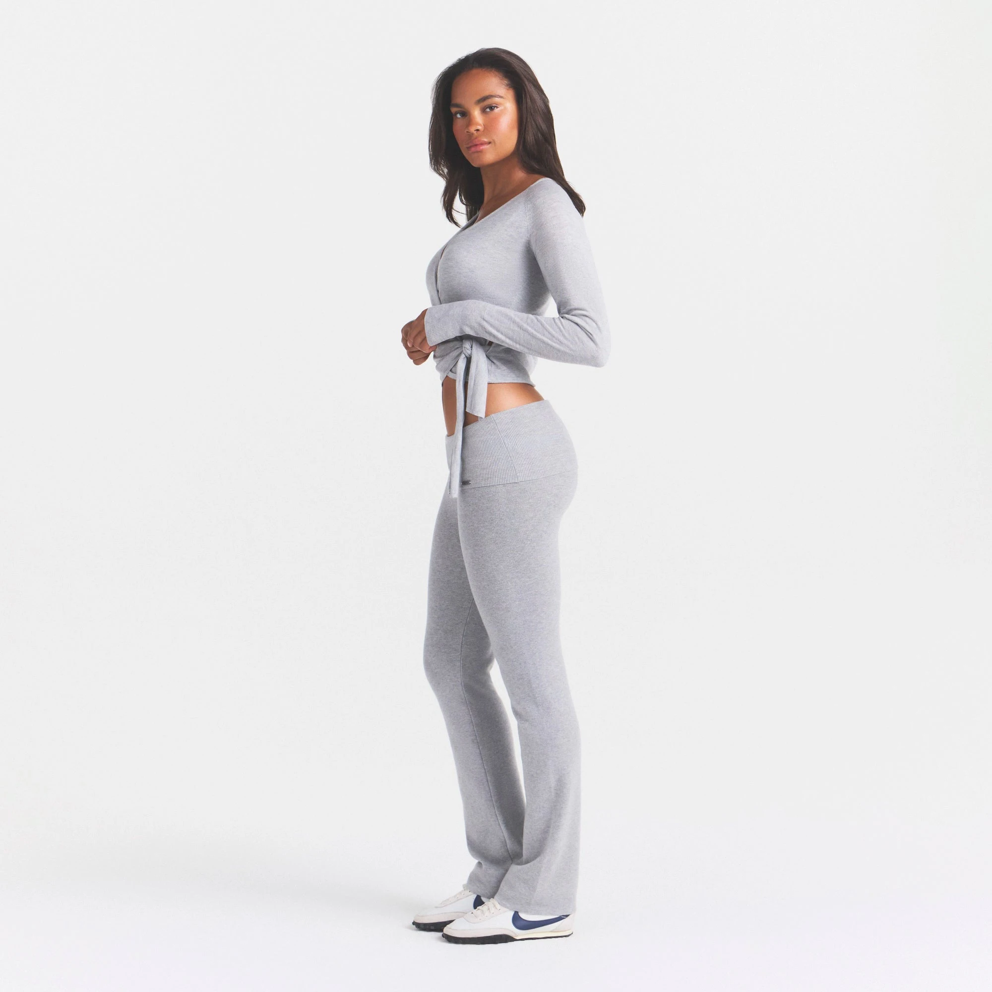 ESSENTIAL SWEATERS FOLDOVER PANT  | MID HEATHER GREY & LAYS FLAT ON A WHITE BACKGROUND | FLT @ | FOCUS: 0.0, 1.0, 0.9