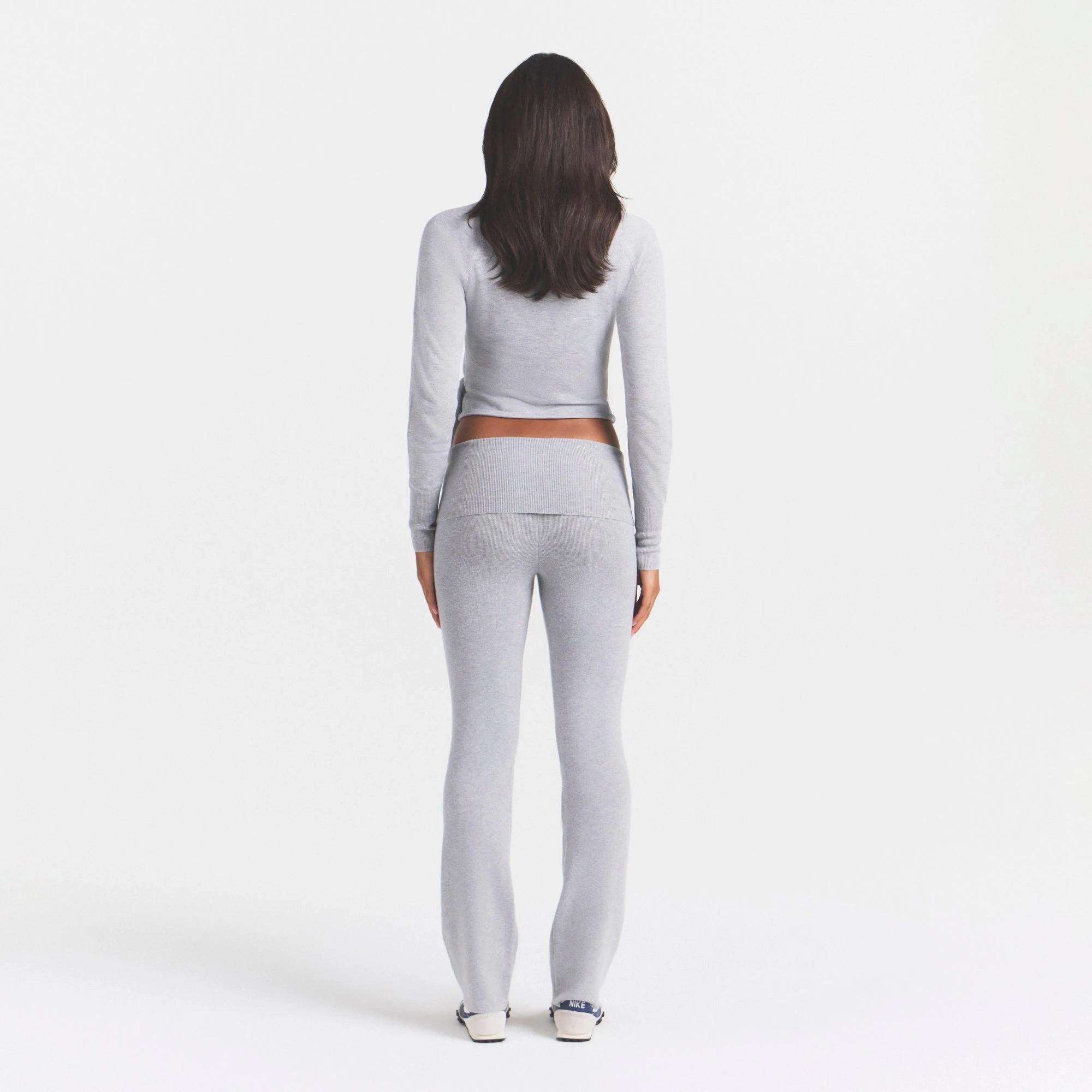 ESSENTIAL SWEATERS FOLDOVER PANT  | MID HEATHER GREY & LAYS FLAT ON A WHITE BACKGROUND | FLT @ | FOCUS: 0.0, 1.0, 0.9