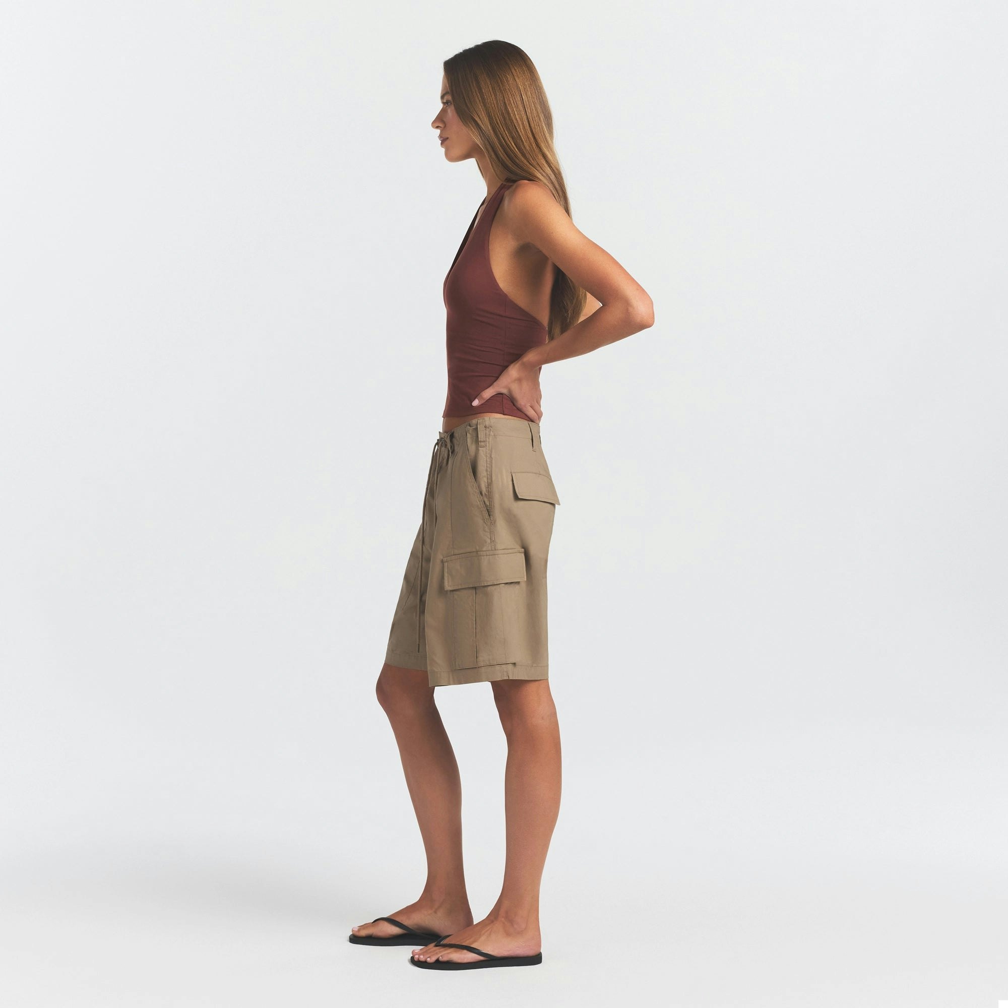 WOVEN COTTON OVERSIZED CARGO SHORT | DESERT ON A MODEL FRONT VIEW @ | FOCUS: 0.0, 1.0, 0.9