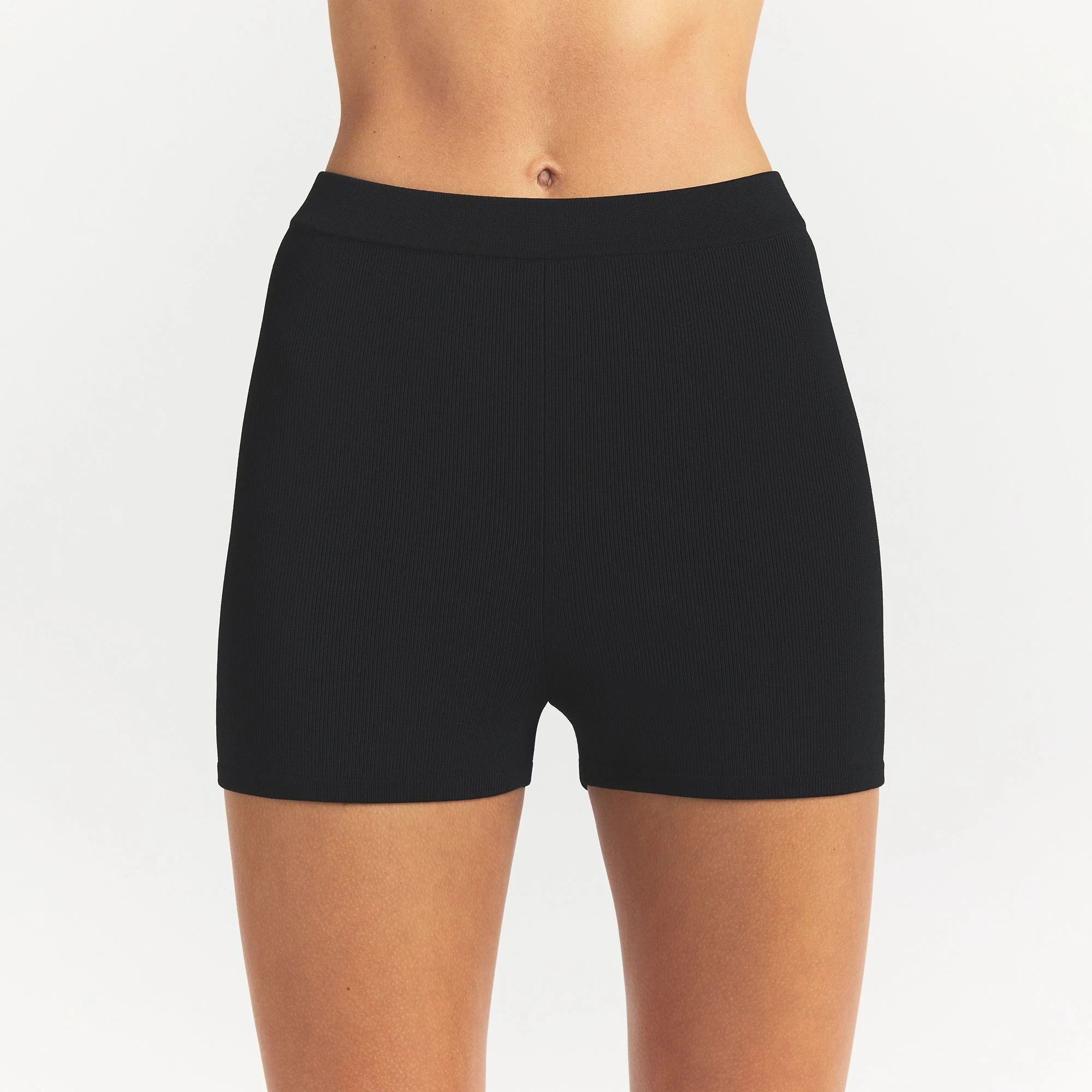 REFINED KNIT HIGH-WAISTED SHORT | OBSIDIAN ON A MODEL FRONT VIEW