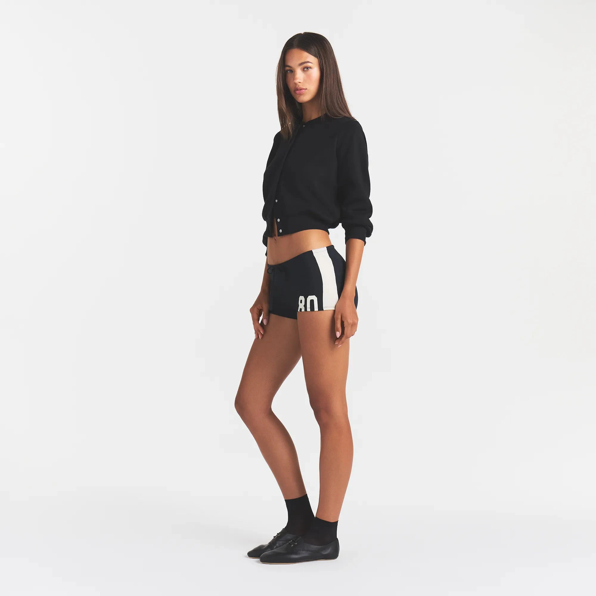 SMOOTH LAYERS MICRO SHORT | ONYX ECRU CONTRAST & LAYS FLAT ON A WHITE BACKGROUND | FLT @ | FOCUS: 0.0, 1.0, 0.9