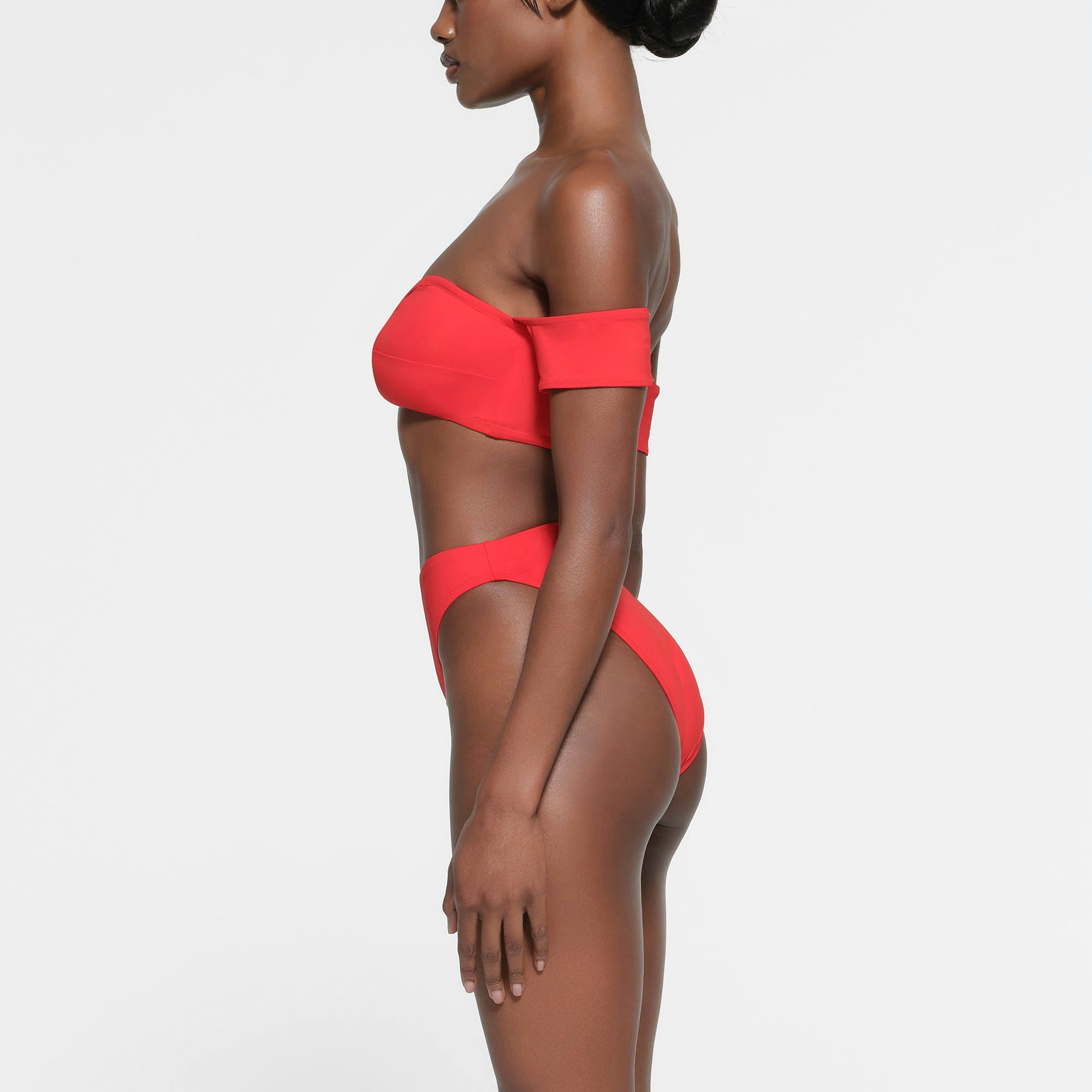 SIGNATURE SWIM OFF THE SHOULDER TOP | RUBY ON A MODEL SIDE VIEW