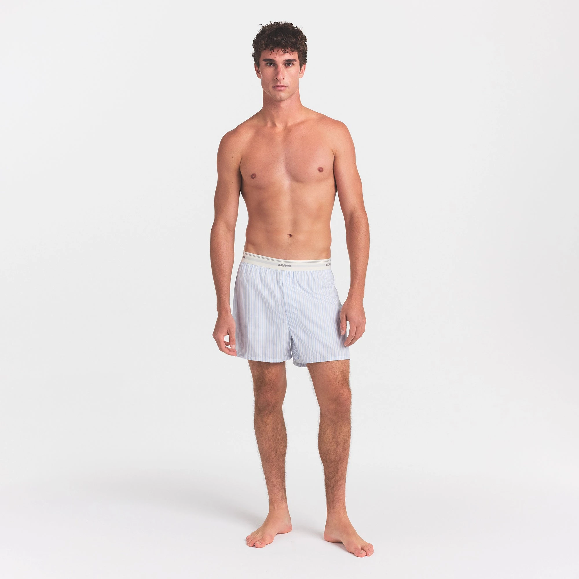 COTTON POPLIN MENS LOGO BAND BOXER | PLATINUM DOUBLE STRIPE ON A MODEL FRONT VIEW @ | FOCUS: 0.0, 1.0, 0.9