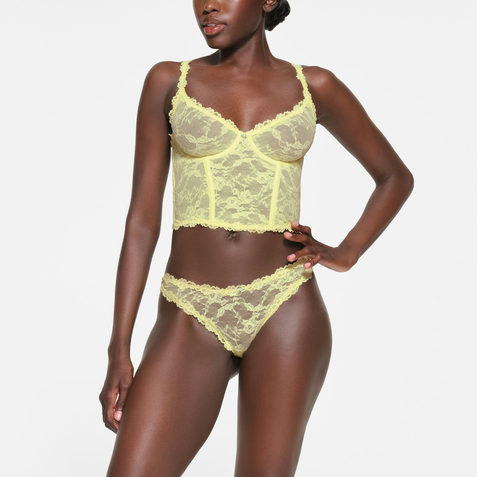 STRETCH LACE CORSET | LEMONADE ON A MODEL FRONT VIEW