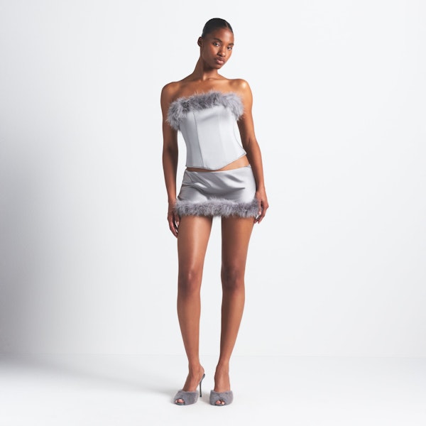 SILK FEATHER TRIM CORSET | MIRROR ON A MODEL FRONT VIEW @ | FOCUS: 0.0, 1.0, 0.9