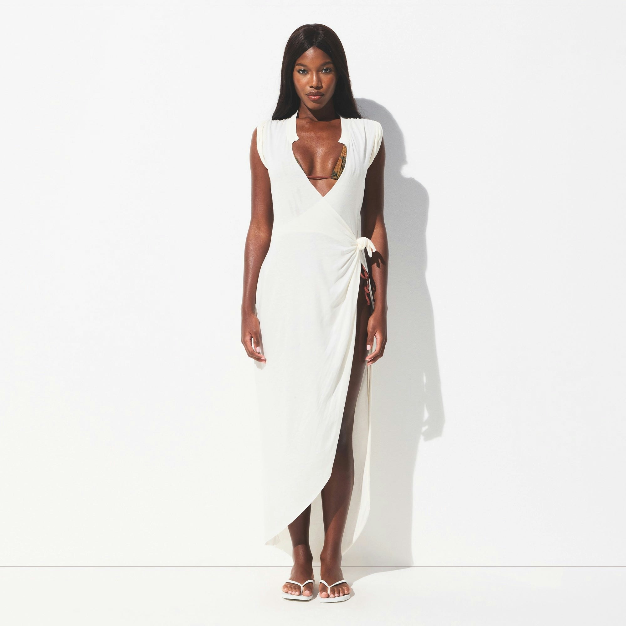 COTTON JERSEY COVER-UPS TIE DRESS | EGRET ON A MODEL FRONT VIEW @ | FOCUS: 0.0, 1.0, 0.9