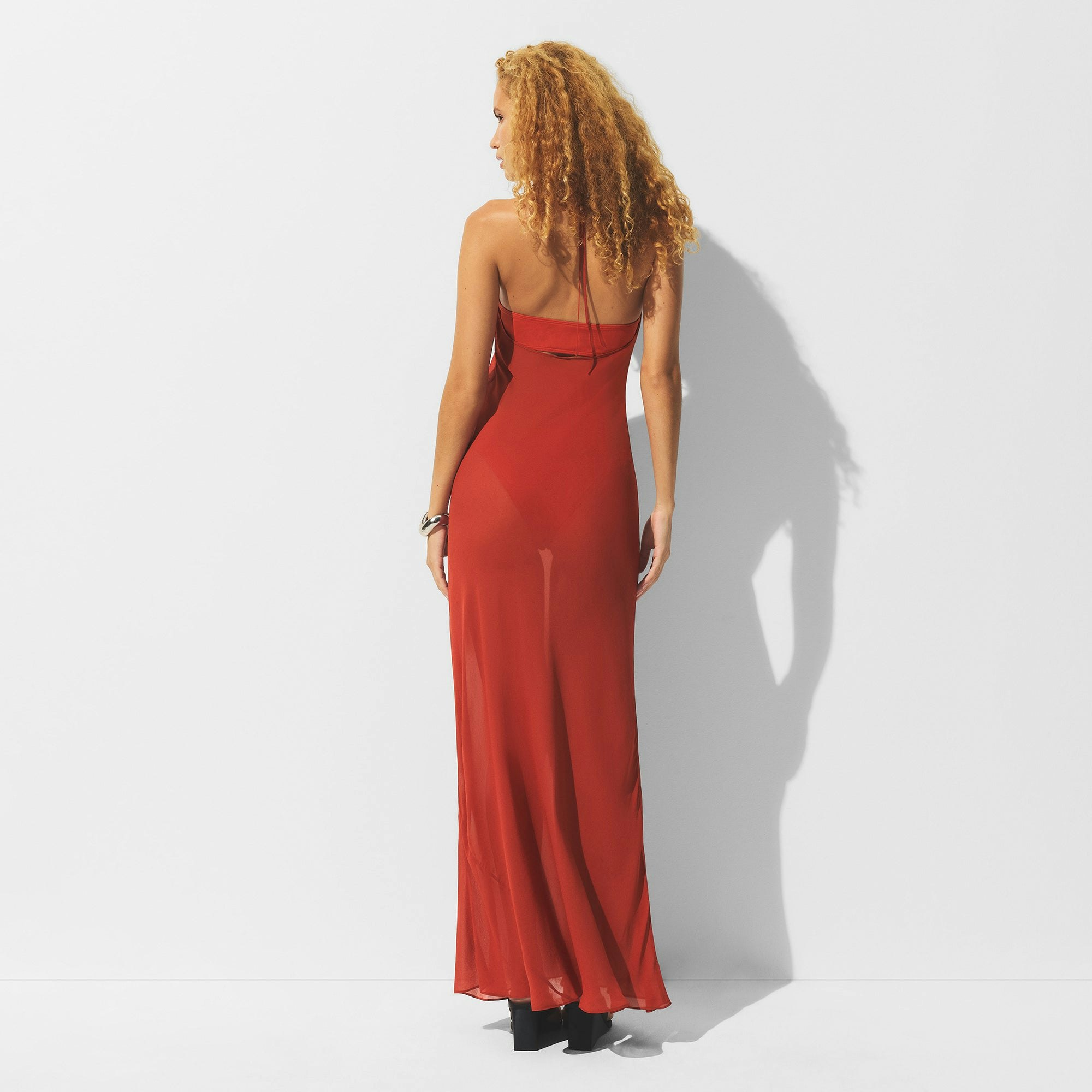MINIMAL SWIM COVER UP LONG SLIP DRESS | AUBURN ON A MODEL BACK VIEW | FOCUS: 0.0, 1.0, 0.9