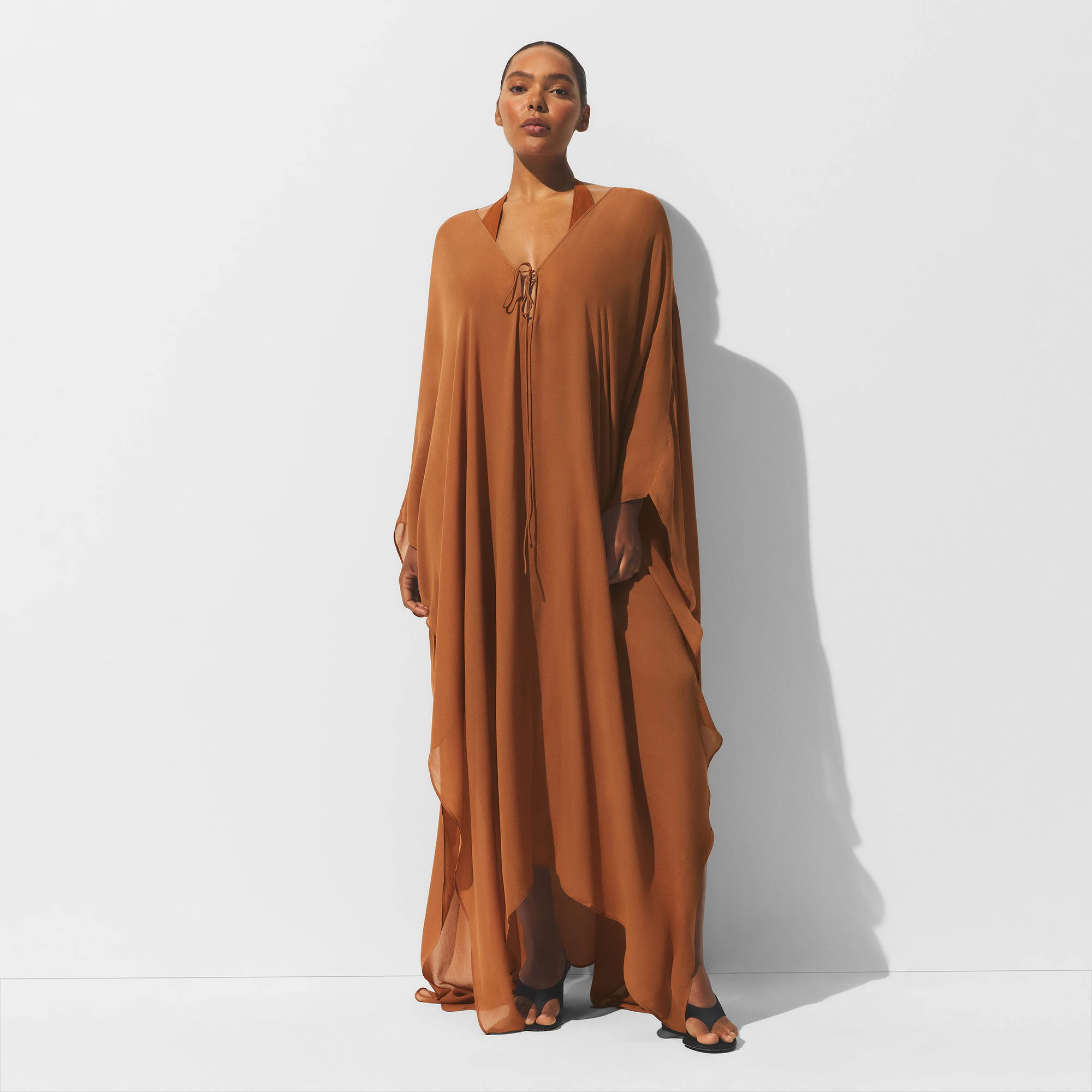MINIMAL SWIM COVER UP LONG KAFTAN | CHESTNUT ON A MODEL FRONT VIEW | FOCUS: 0.0, 1.0, 0.9