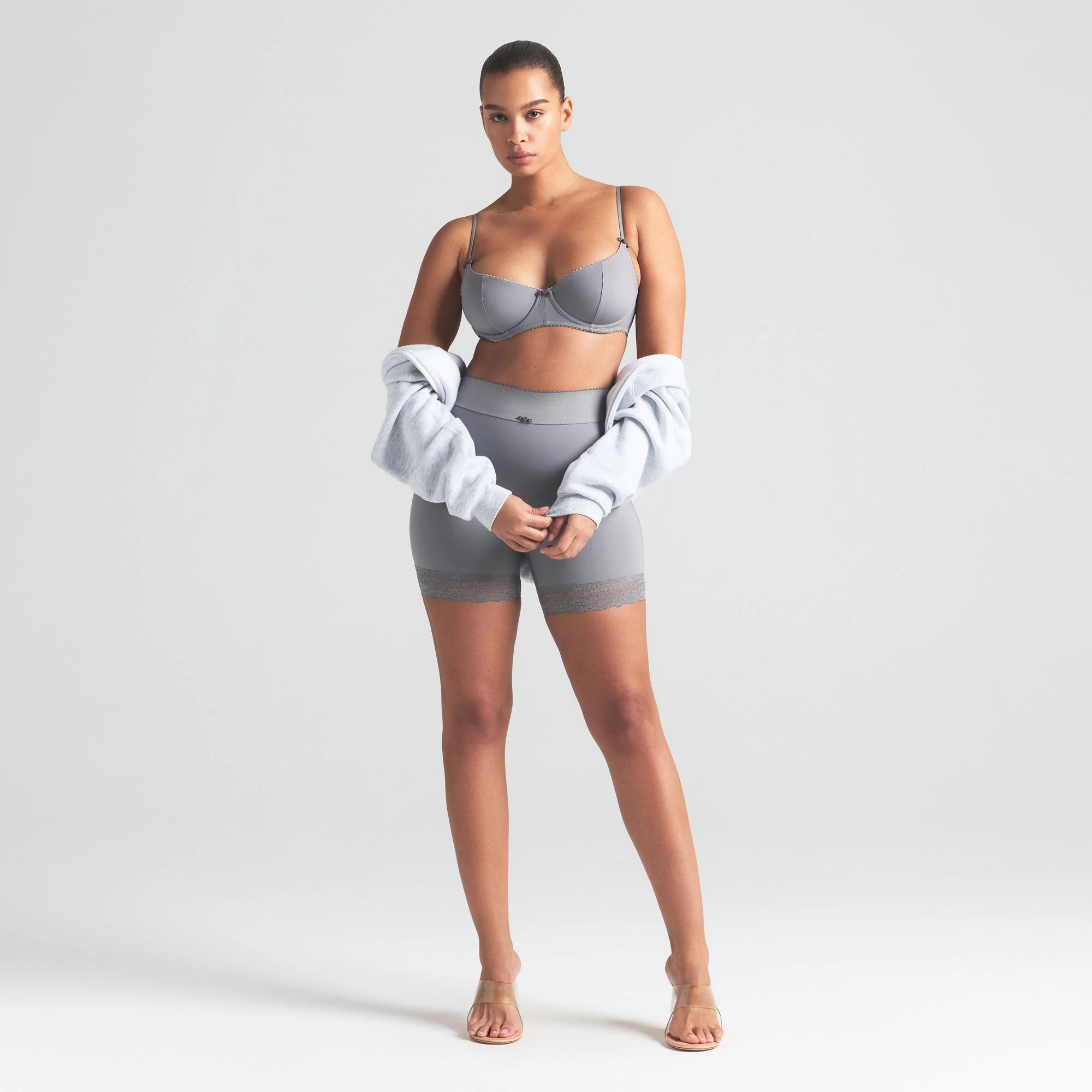 VINTAGE SHAPEWEAR UNLINED DEMI BRA | SHADOW ON A MODEL FRONT VIEW | FOCUS: 0.0, 1.0, 0.9