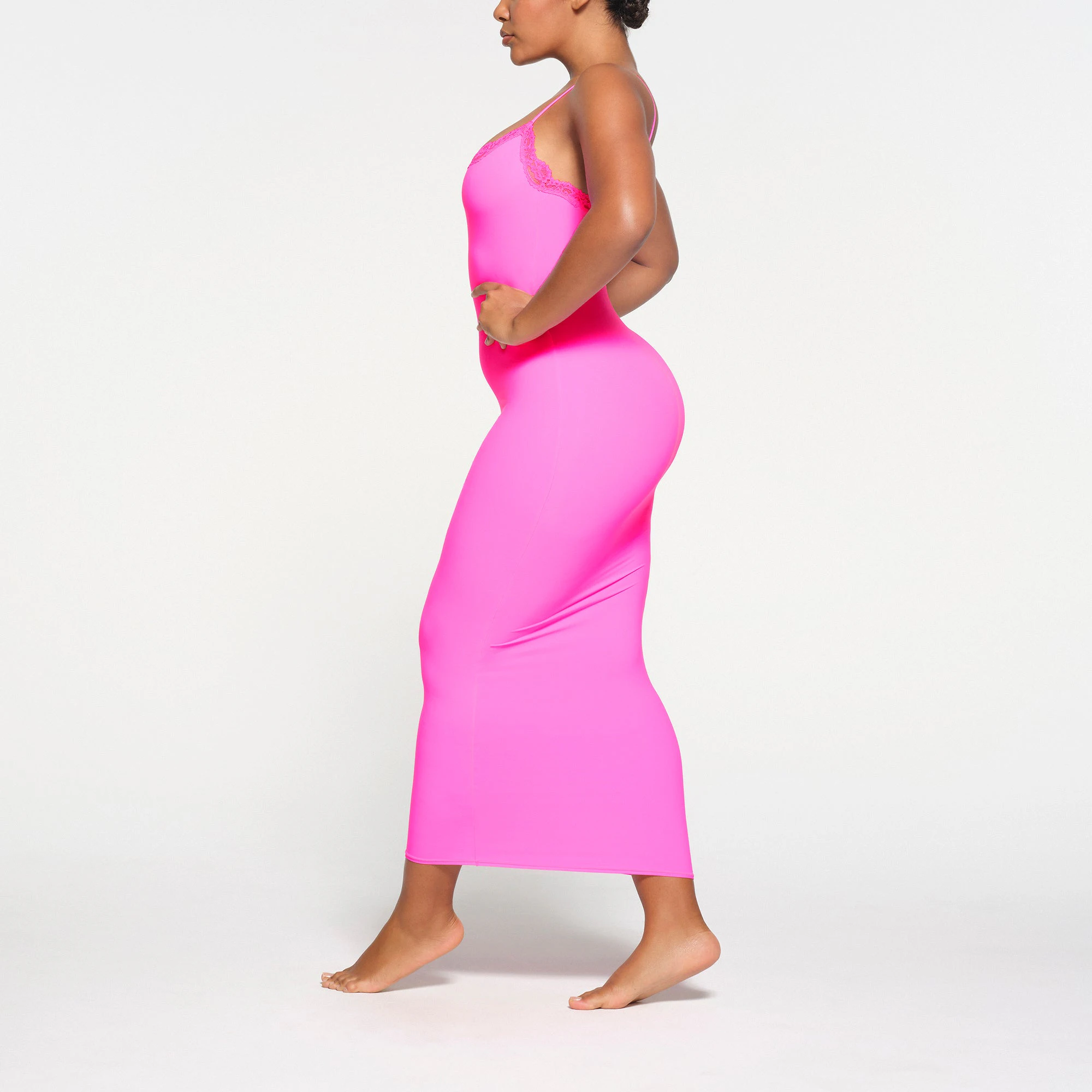 FITS EVERYBODY LACE LONG SLIP DRESS | TAFFY MULTI ON A MODEL SIDE VIEW