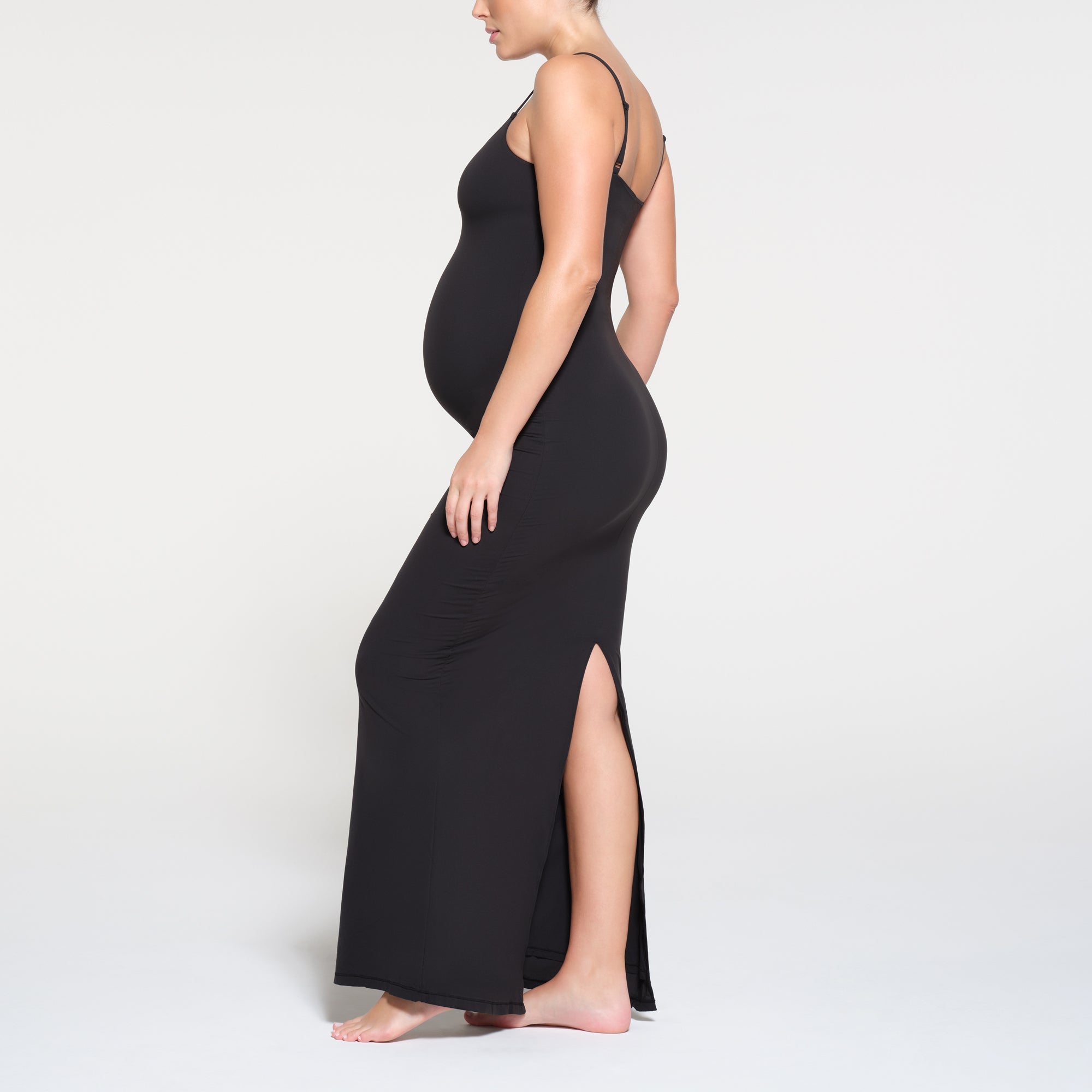 FITS EVERYBODY MATERNITY LONG SLIP DRESS ONYX