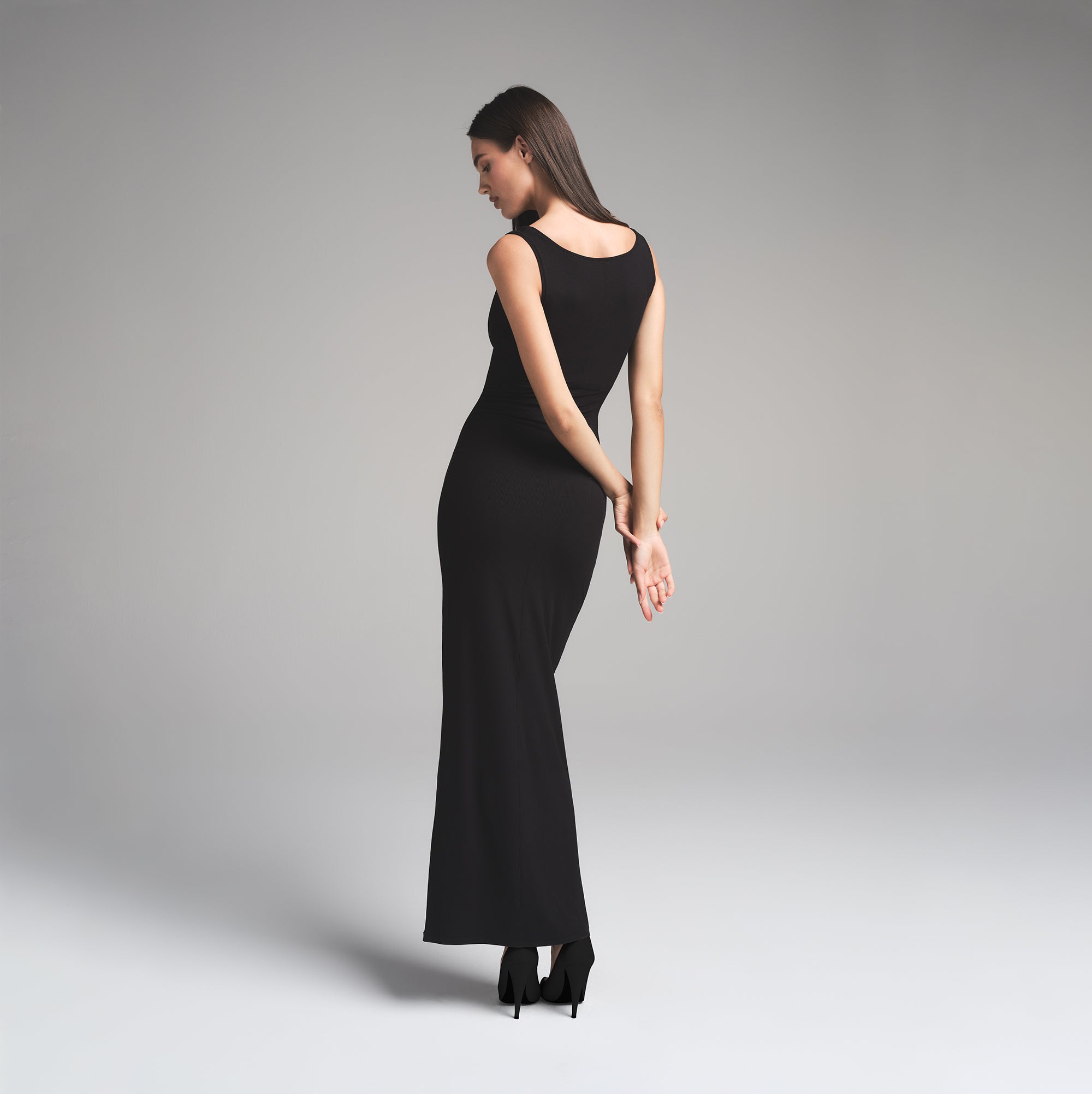 SOFT LOUNGE LACE LONG DRESS WITH BRALETTE | ONYX | XXS