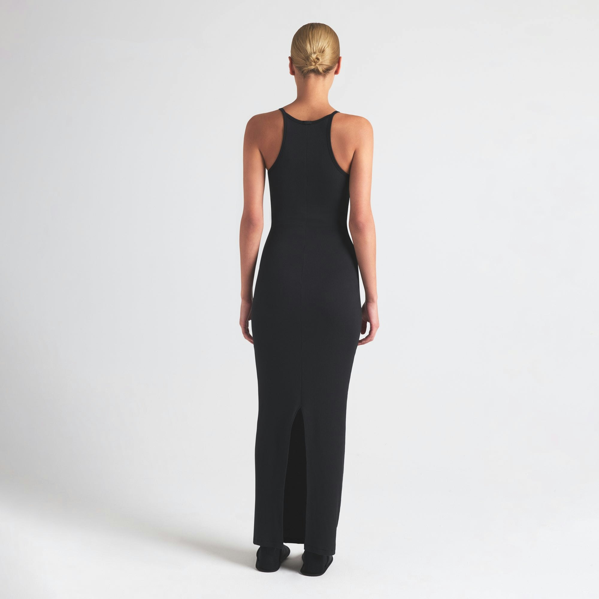 COTTON RIB LONG CAMI DRESS | SOOT ON A MODEL FRONT VIEW | FOCUS: 0.0, 1.0, 0.9