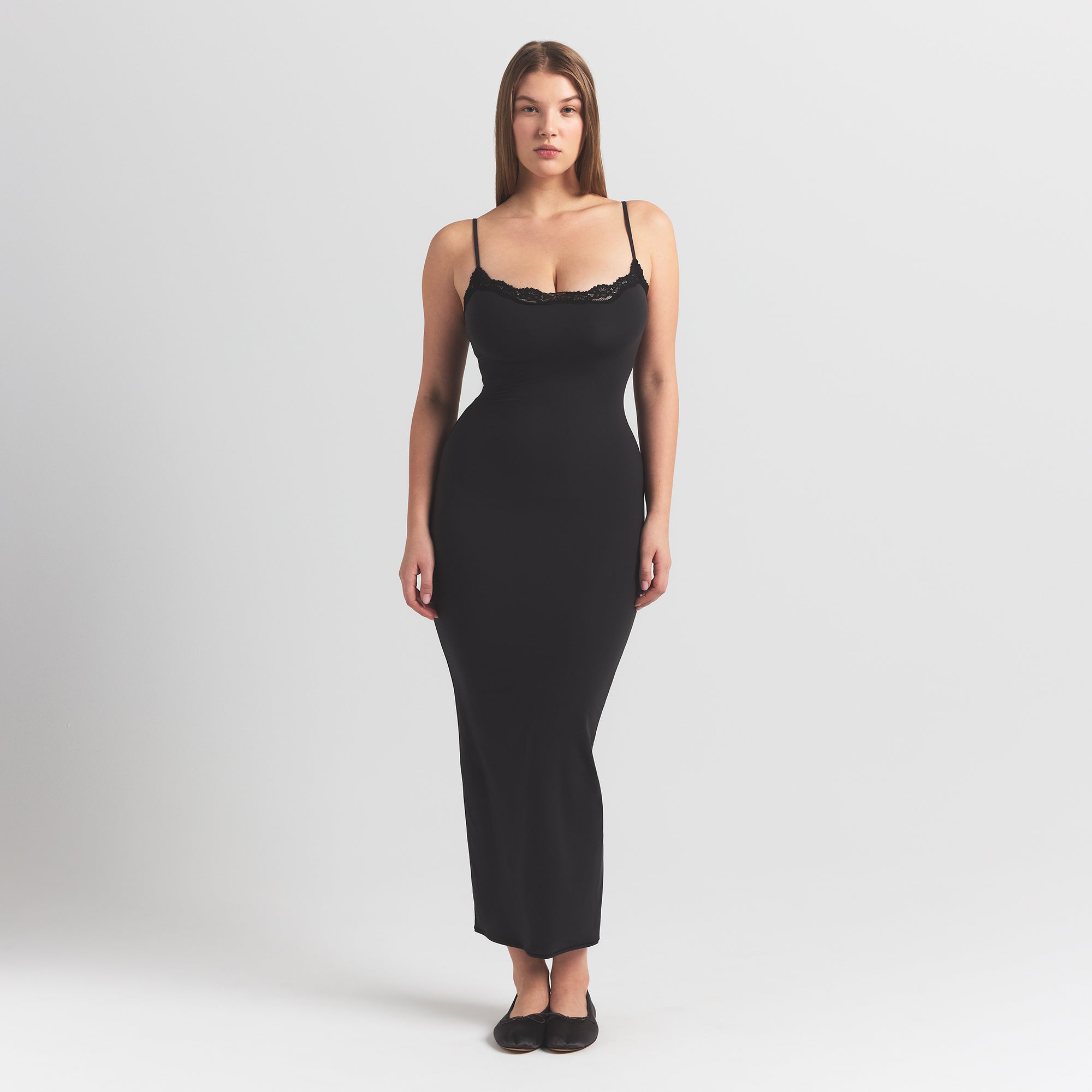 FITS EVERYBODY LACE LONG SLIP DRESS | ONYX ON A MODEL FRONT VIEW @ | FOCUS: 0.0, 1.0, 0.9