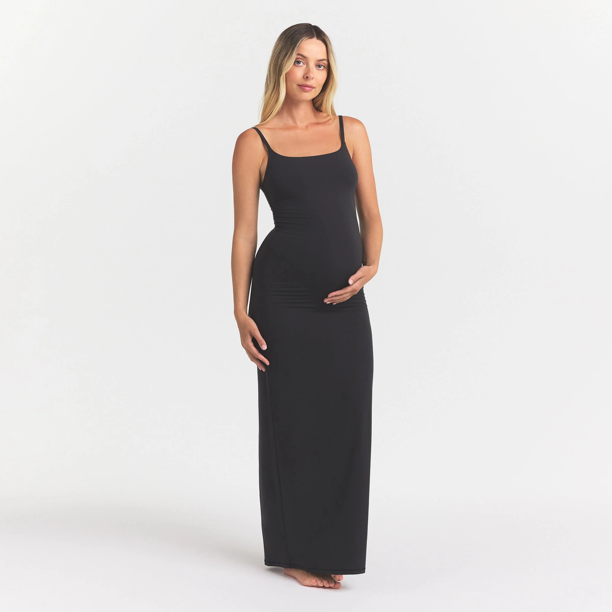 FITS EVERYBODY MATERNITY LONG SLIP DRESS | ONYX ON A MODEL FRONT VIEW @ | FOCUS: 0.0, 1.0, 0.9