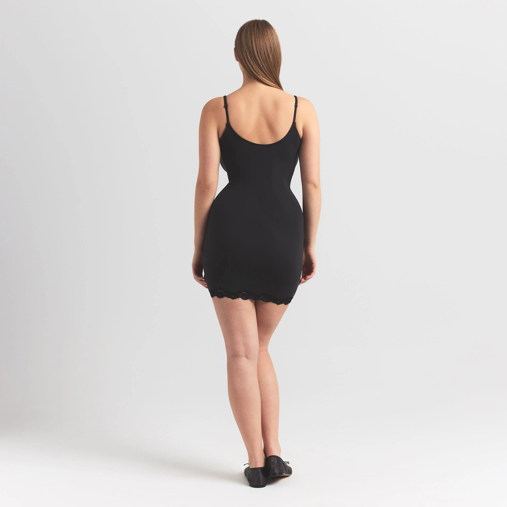 FITS EVERYBODY LACE SLIP DRESS | ONYX | SKIMS FITS EVERYBODY LACE SLIP DRESS | ONYX | SKIMS