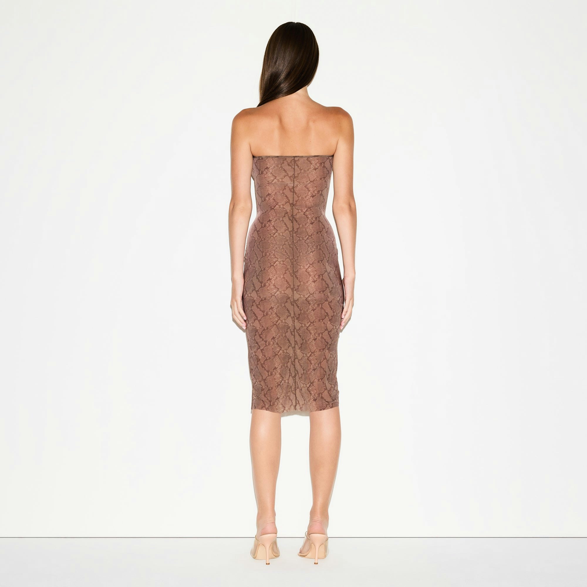 MILKY SHEER MIDI TUBE DRESS | JASPER SNAKE PRINT ON A MODEL FRONT VIEW @ | FOCUS: 0.0, 1.0, 0.9