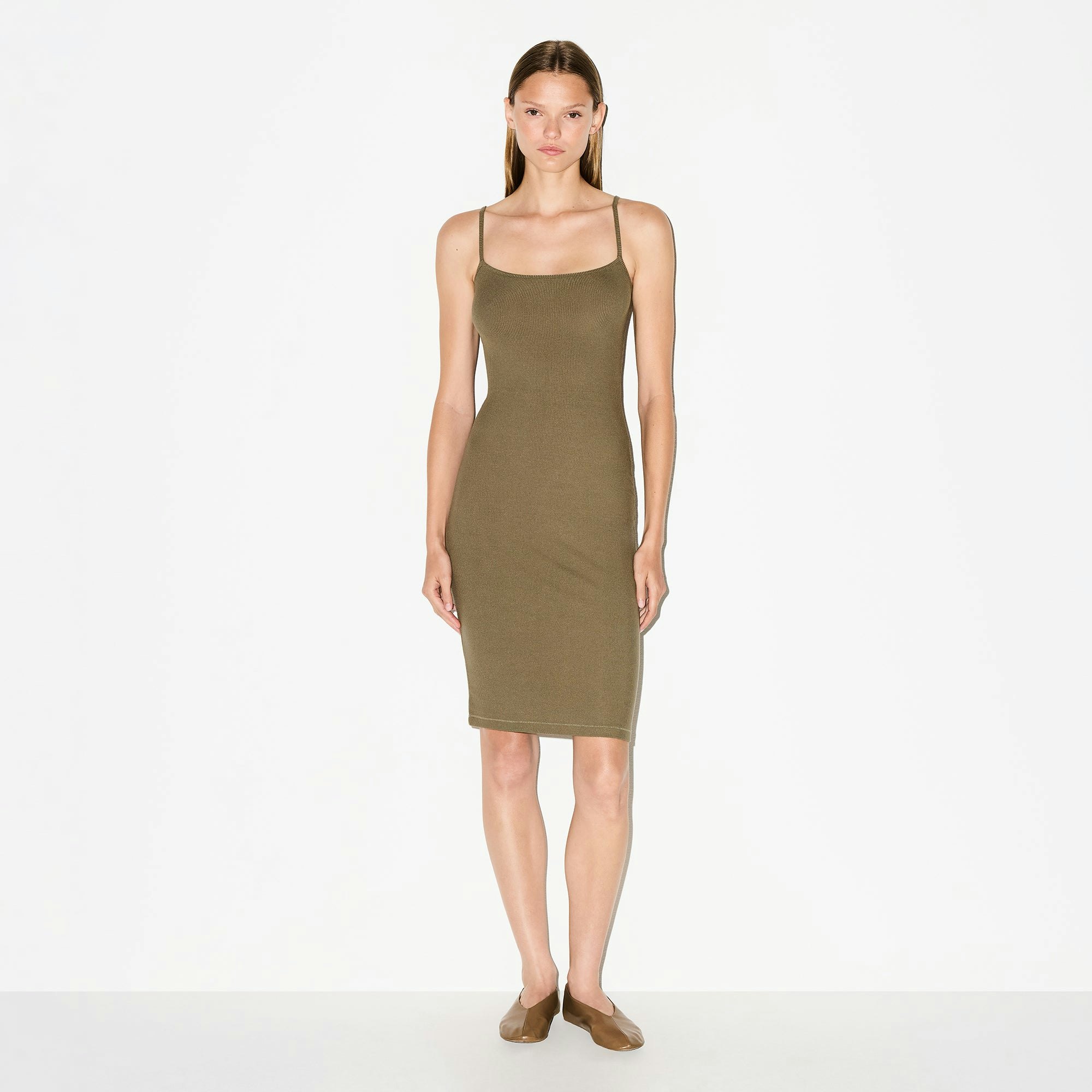 SOFT LOUNGE MIDI SLIP DRESS | OAK ON A MODEL FRONT VIEW @ | FOCUS: 0.0, 1.0, 0.9