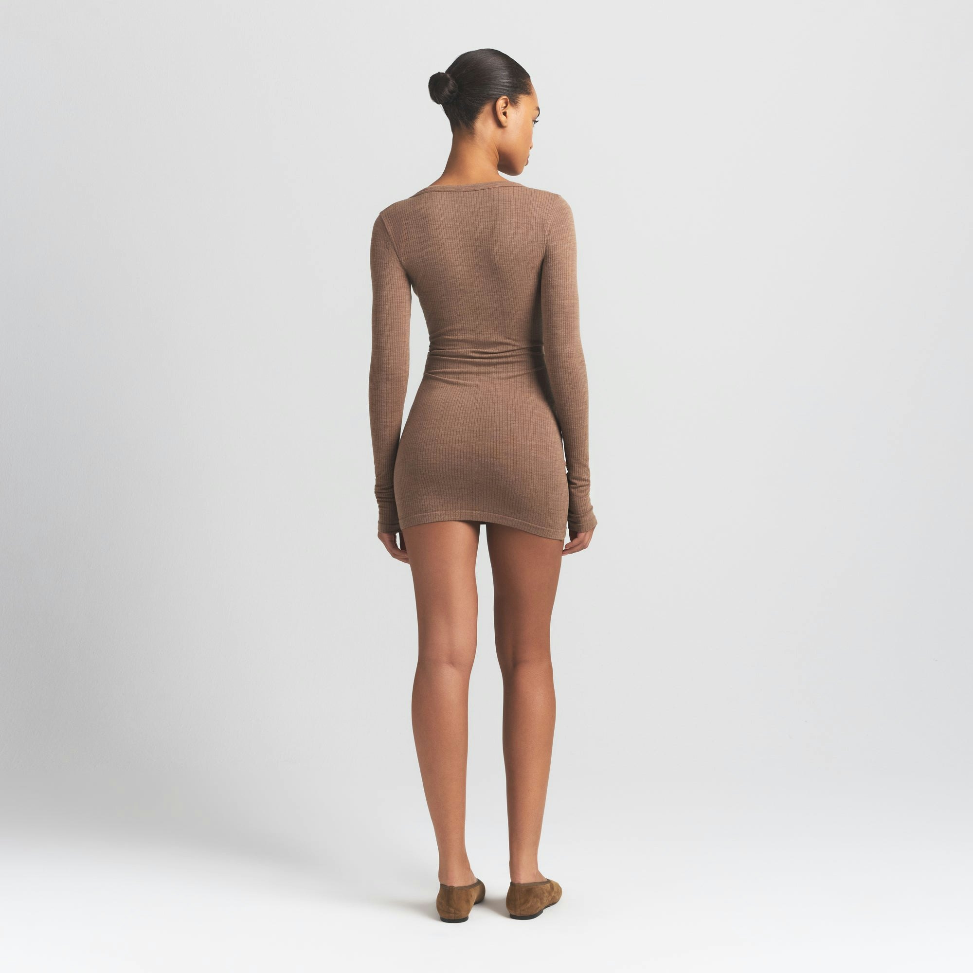 WOOL RIB HENLEY DRESS | SIENNA ON A MODEL BACK VIEW @ | FOCUS: 0.9, 0.1, 0.7