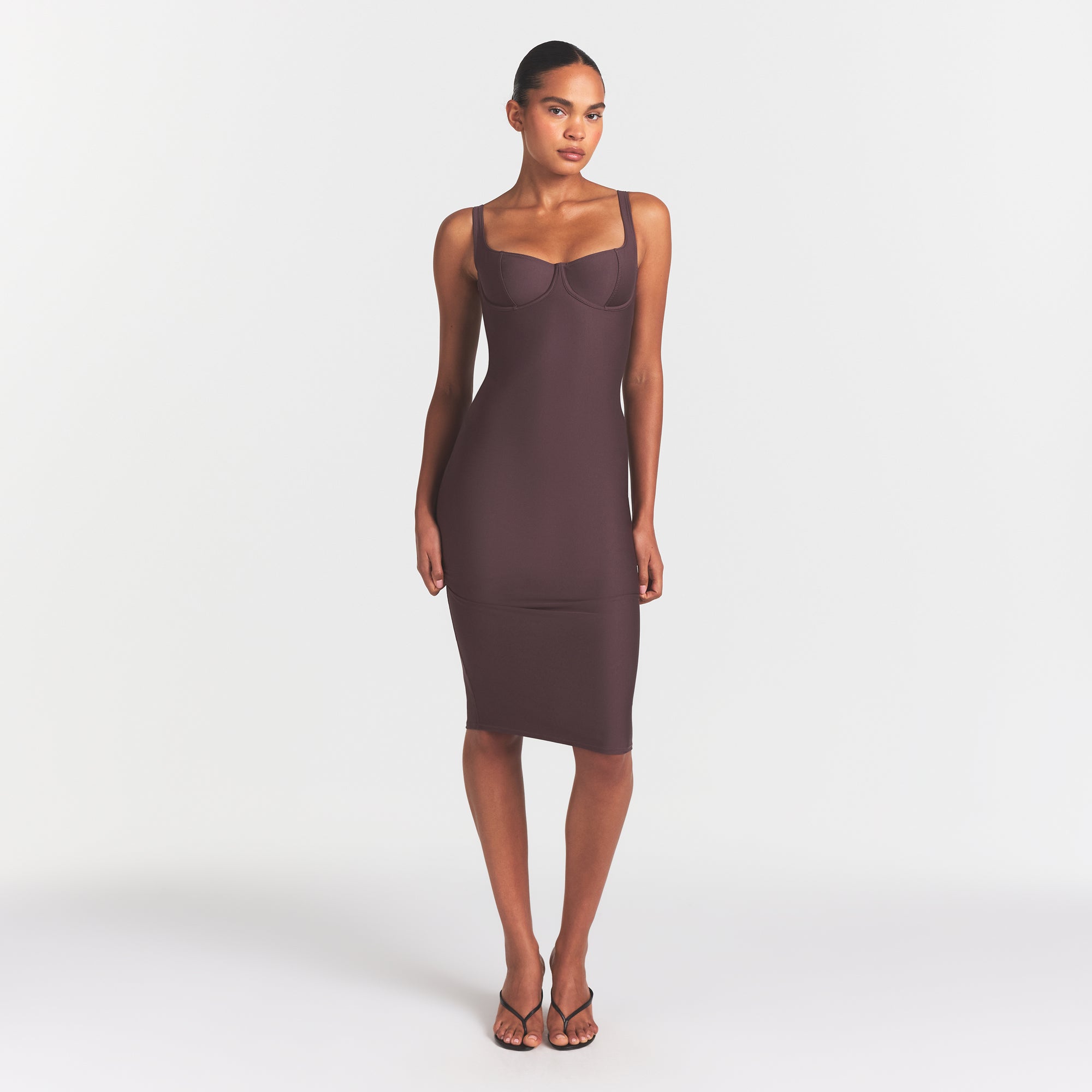 SKIMS BODY MIDI DRESS | RAISIN ON A MODEL FRONT VIEW @ | FOCUS: 0.0, 1.0, 0.9