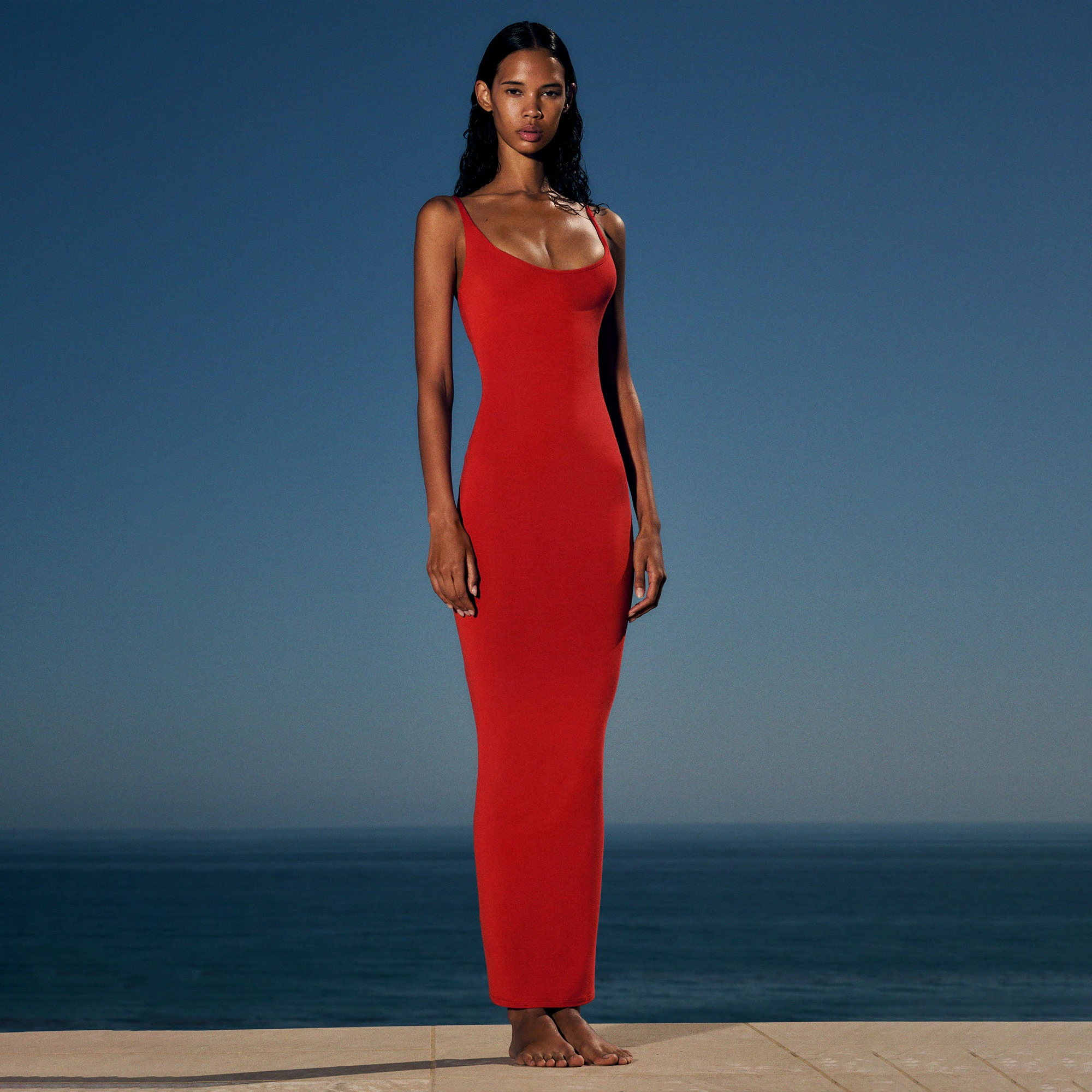 SMOOTH LAYERS SKIMPY SCOOP NECK LONG DRESS | TERRA CAMPAIGN IMAGERY | FOCUS: 0.0, 1.0, 0.9