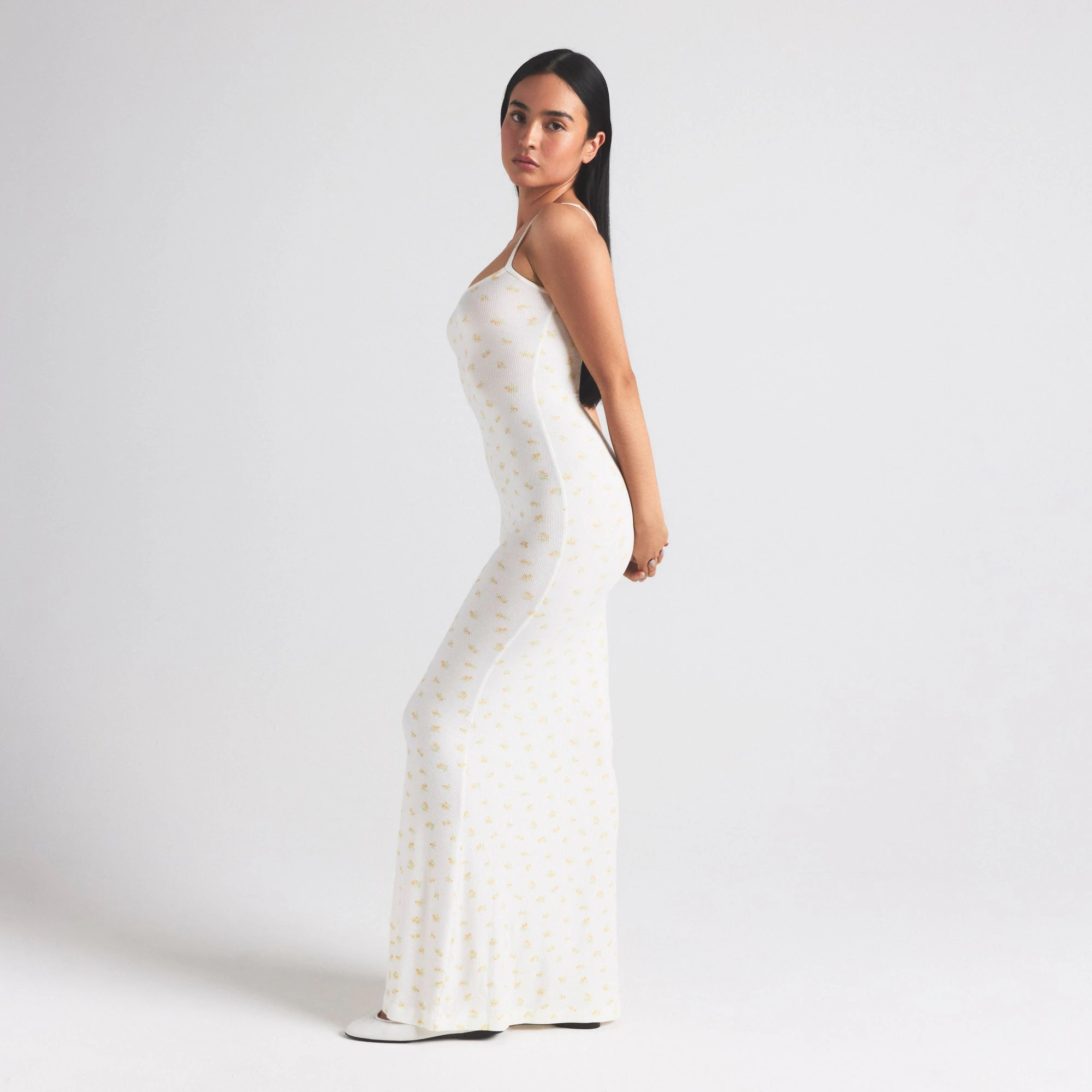 SOFT LOUNGE PETITE LONG SLIP DRESS | MARBLE GARDEN PRINT ON A MODEL SIDE  ON A MODEL FRONT VIEW | FOCUS: 0.0, 1.0, 0.9