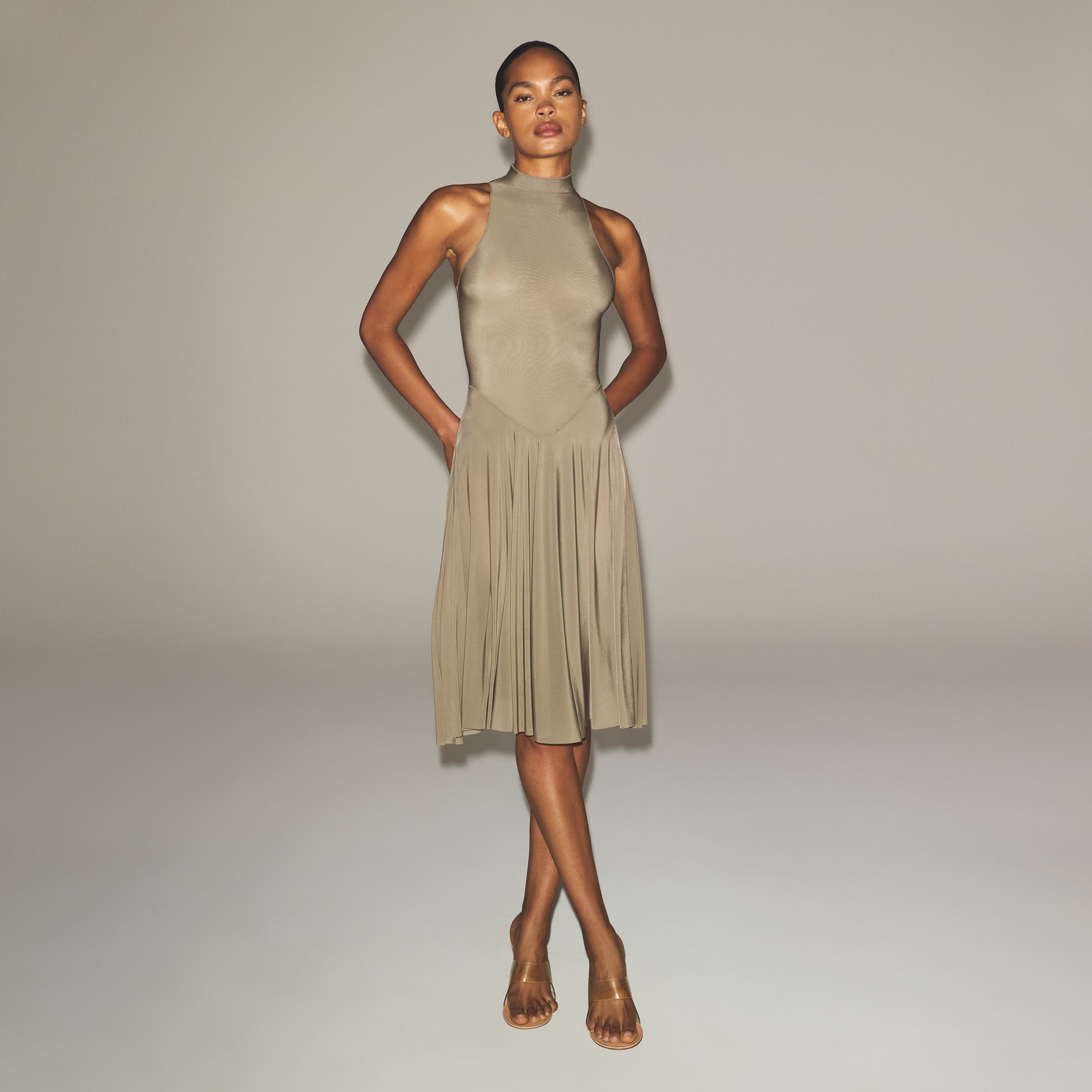 SKIMS/Milky Sheer HIGH NECK MIDI ドレス MILKY SHEER HIGH NECK MIDI DRESS | TRUFFLE