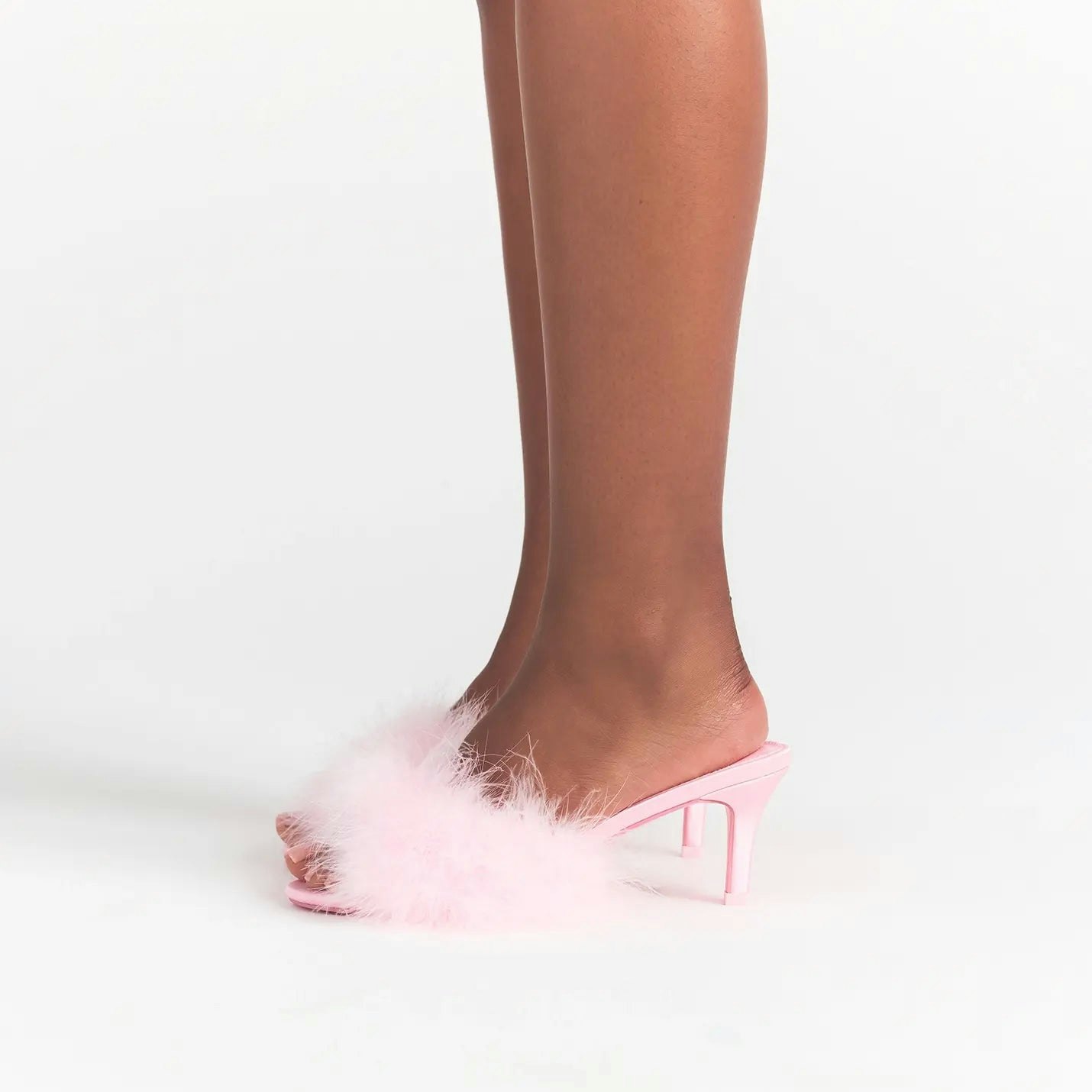 FEATHER KITTEN HEEL | CHERRY BLOSSOM ON A MODEL SIDE VIEW @ | FOCUS: 0.0, 1.0, 0.9