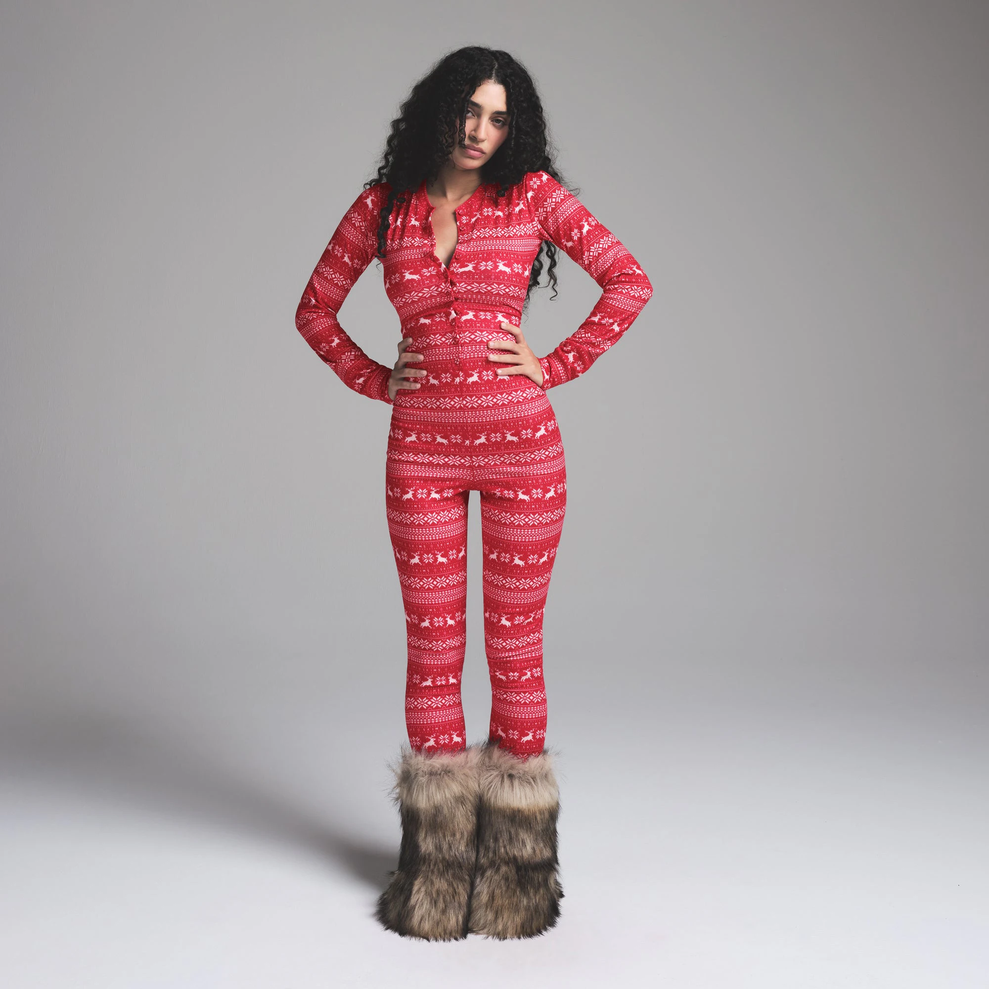 FAUX FUR BOOT | PYRITE ON A MODEL FRONT VIEW