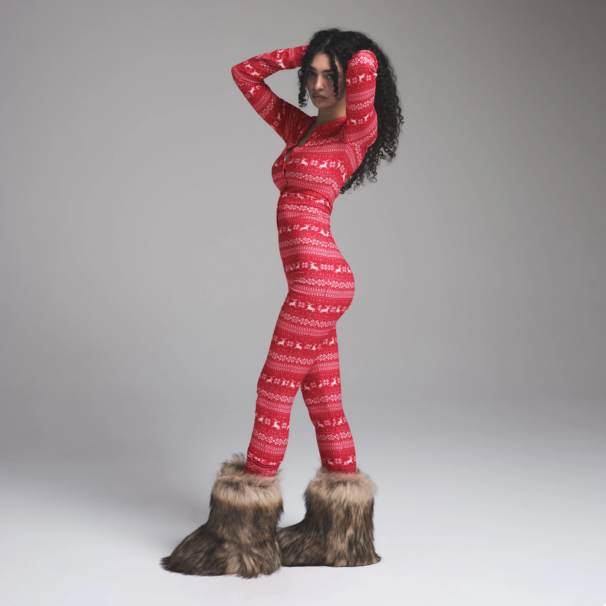 FAUX FUR BOOT | PYRITE ON A MODEL FRONT VIEW