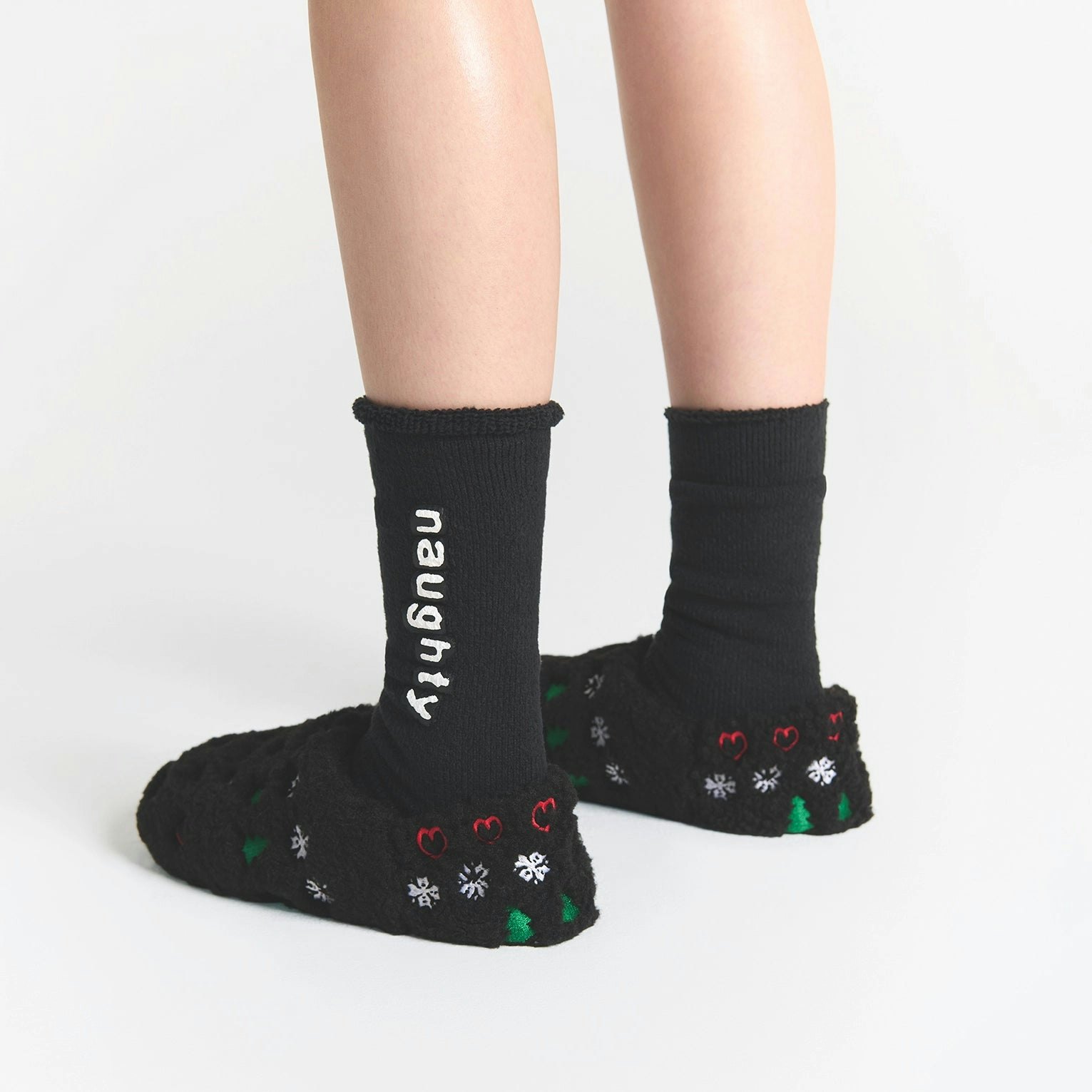 CACTUS PLANT FLEA MARKET X SKIMS SHERPA SLIPPER | ONYX PINE FAIR ISLE FOCUS: 0.0, 1.0, 0.9