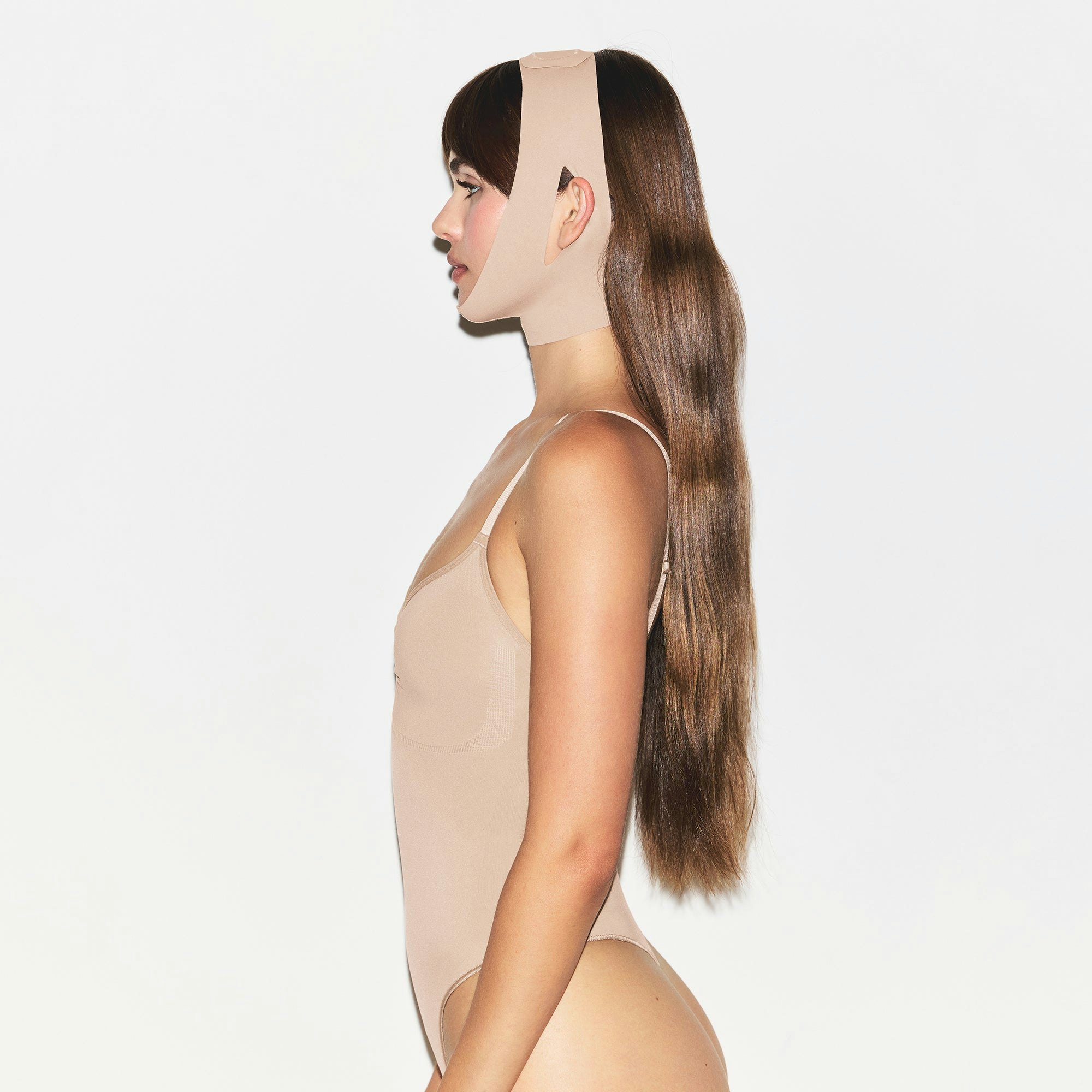 SEAMLESS SCULPT FACE WRAP CLAY