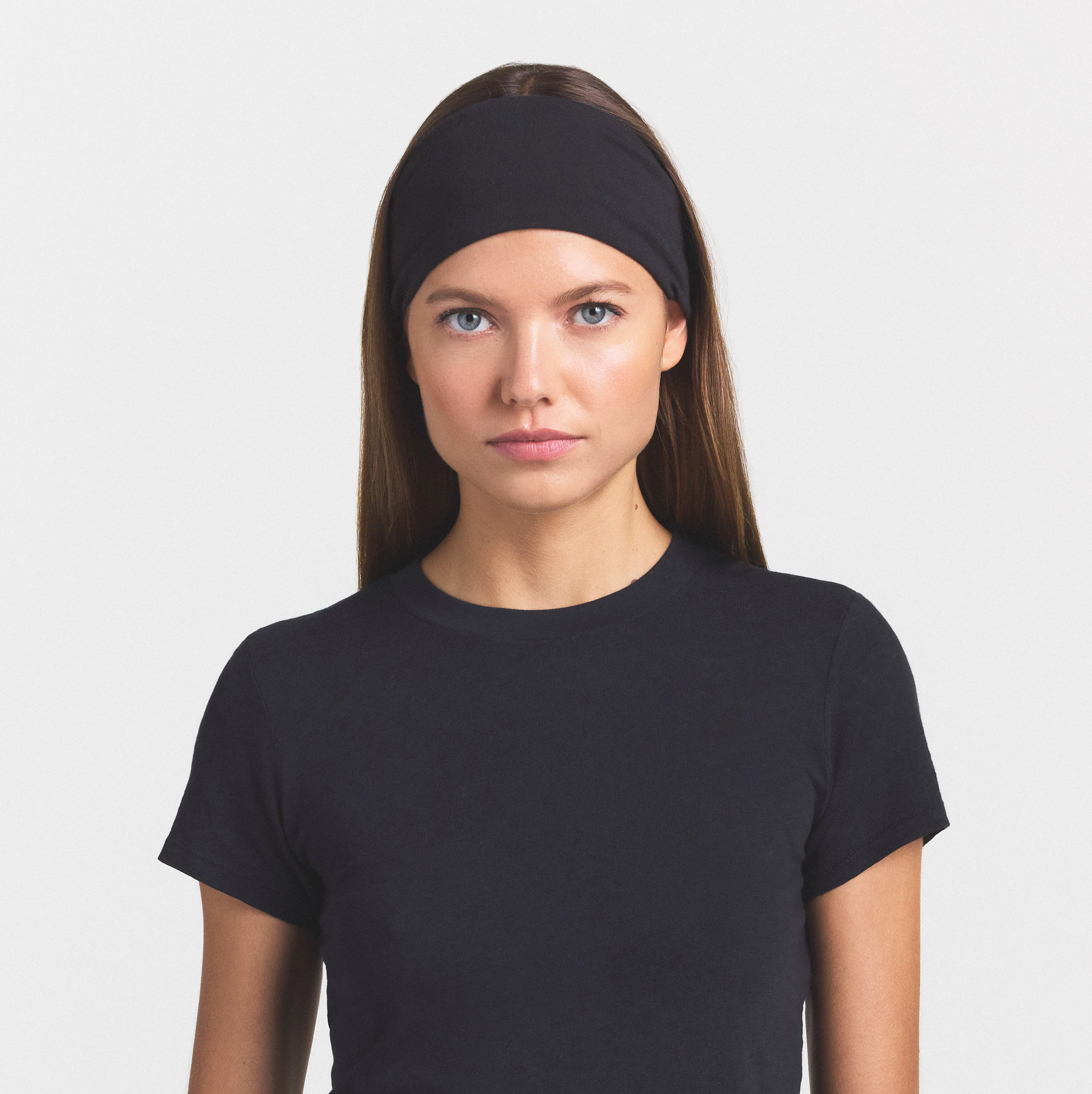 COTTON JERSEY WIDE HEADBAND | SOOT ON A MODEL SIDE VIEW @ | FOCUS: 0.0, 1.0, 0.9